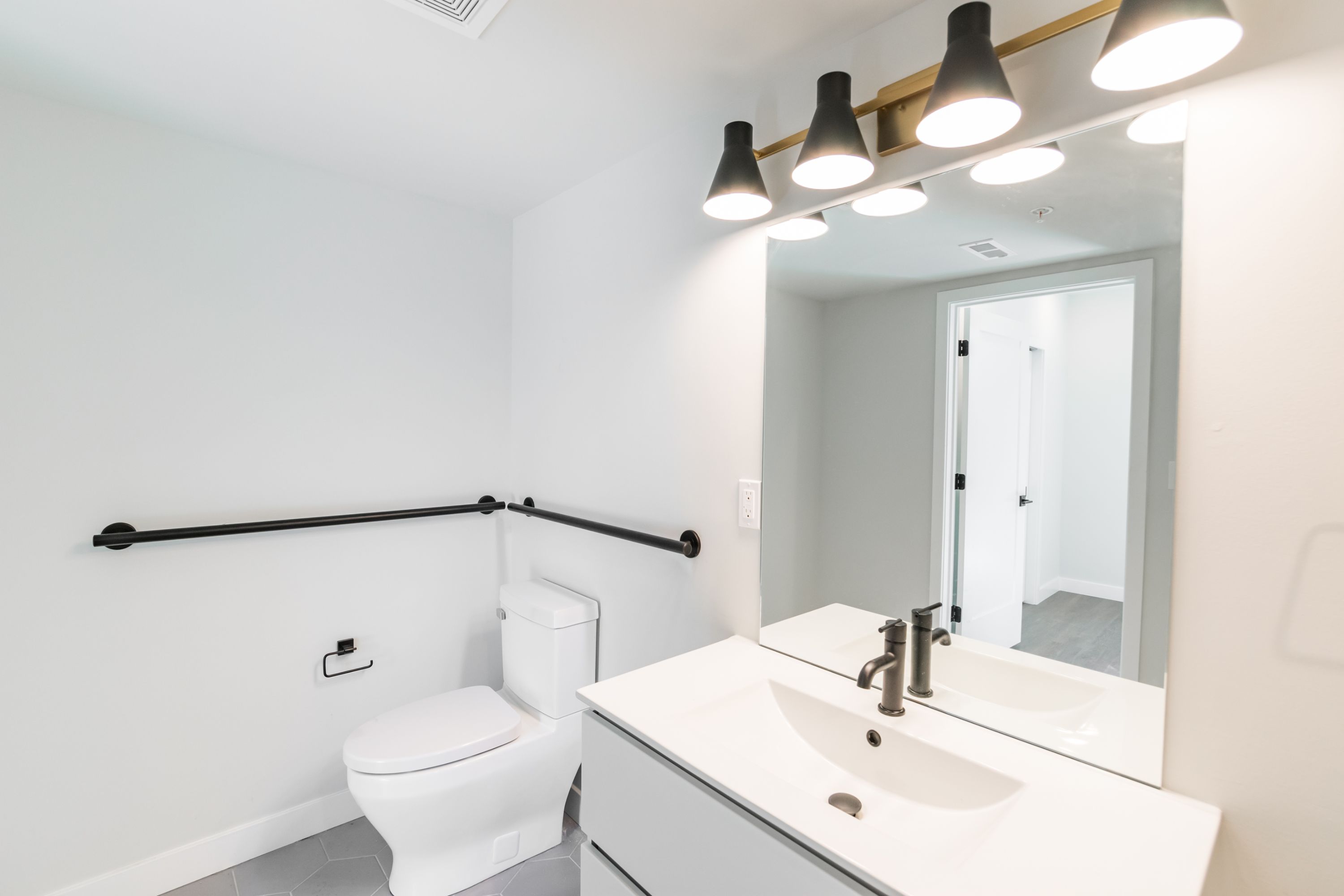 1102 GERMANTOWN AVENUE Unit 302