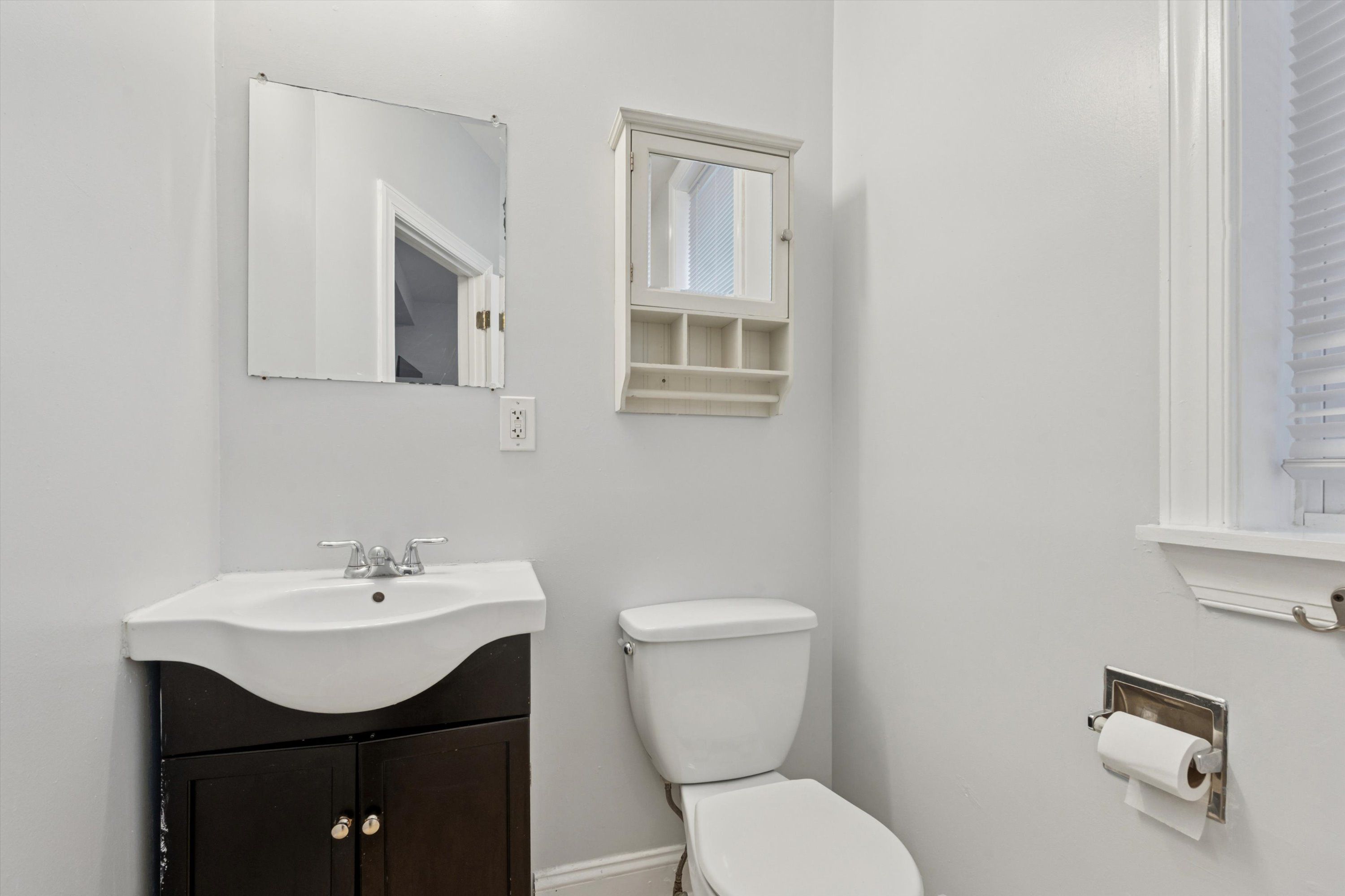 1729 W MONTGOMERY AVE Unit 2