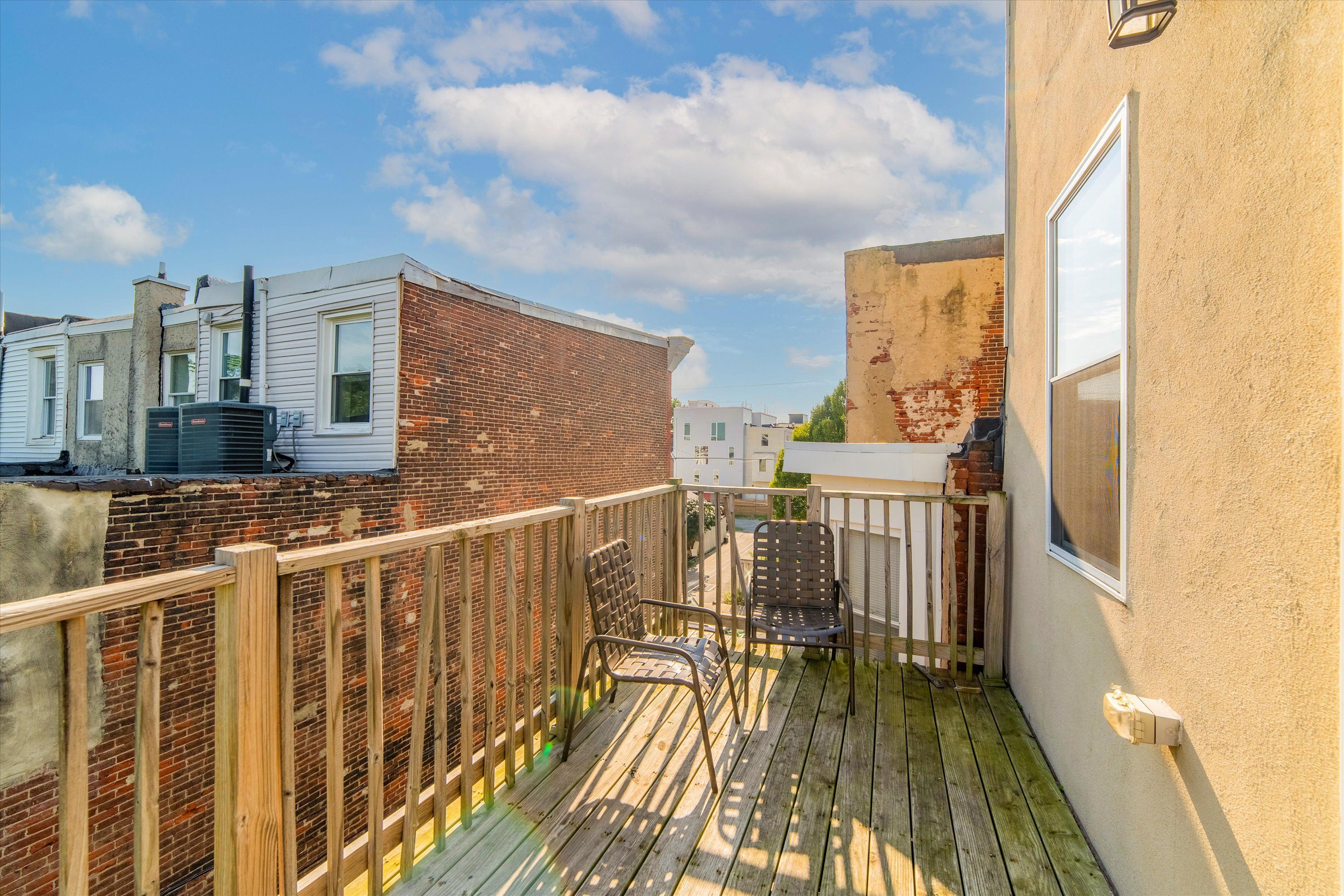 1815 W MONTGOMERY AVE