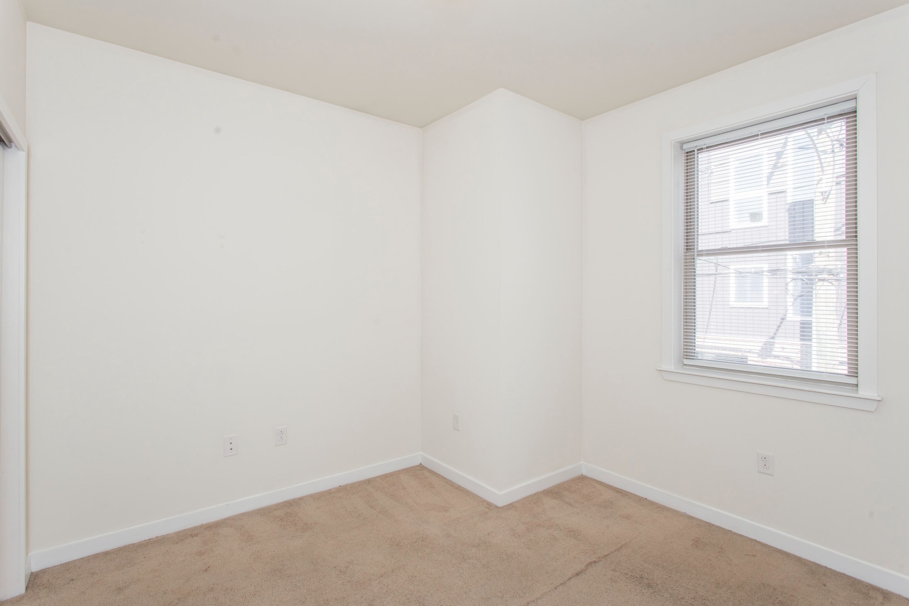 1310 N CARLISLE ST Unit 2R