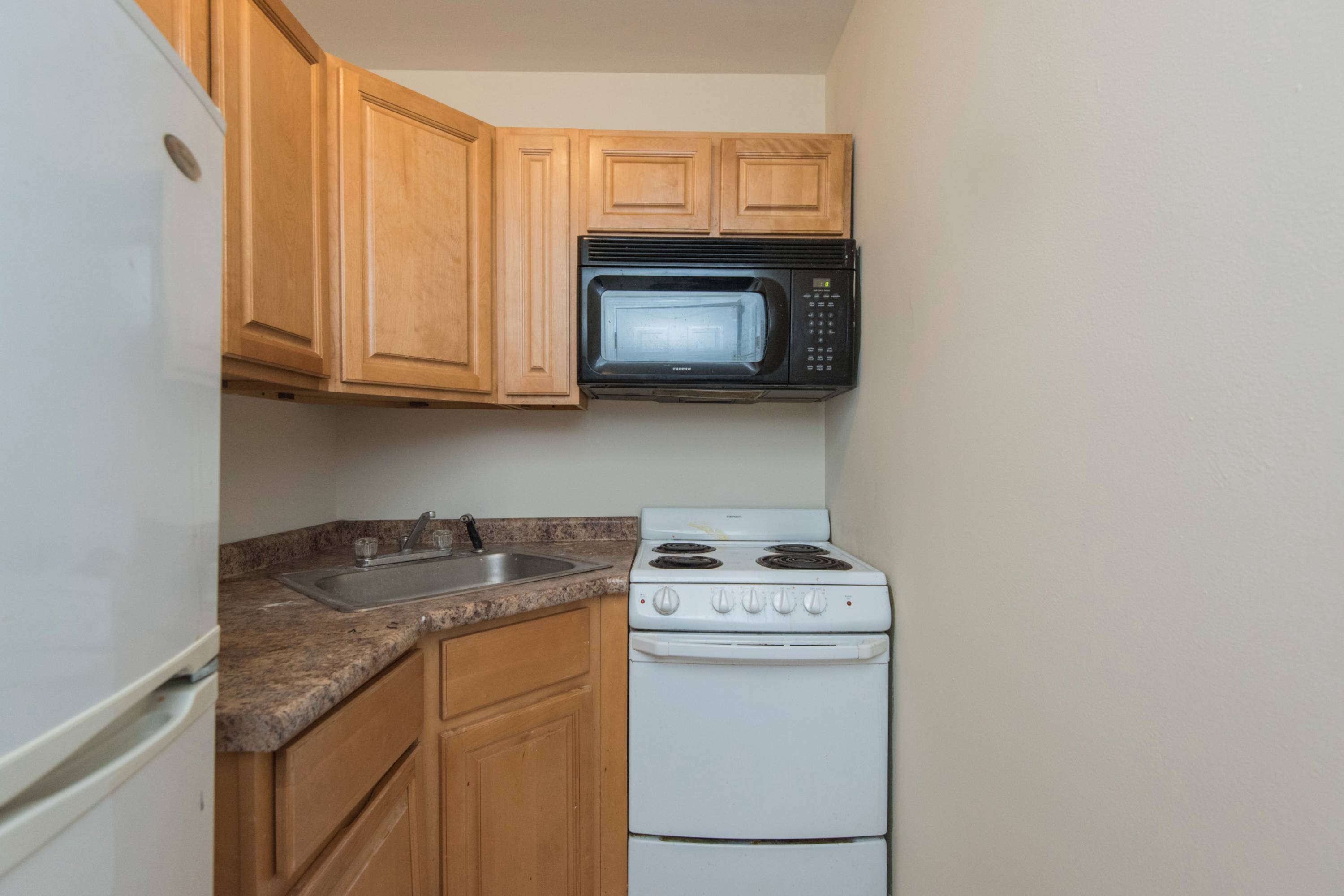 1745 WILLINGTON ST Unit 1