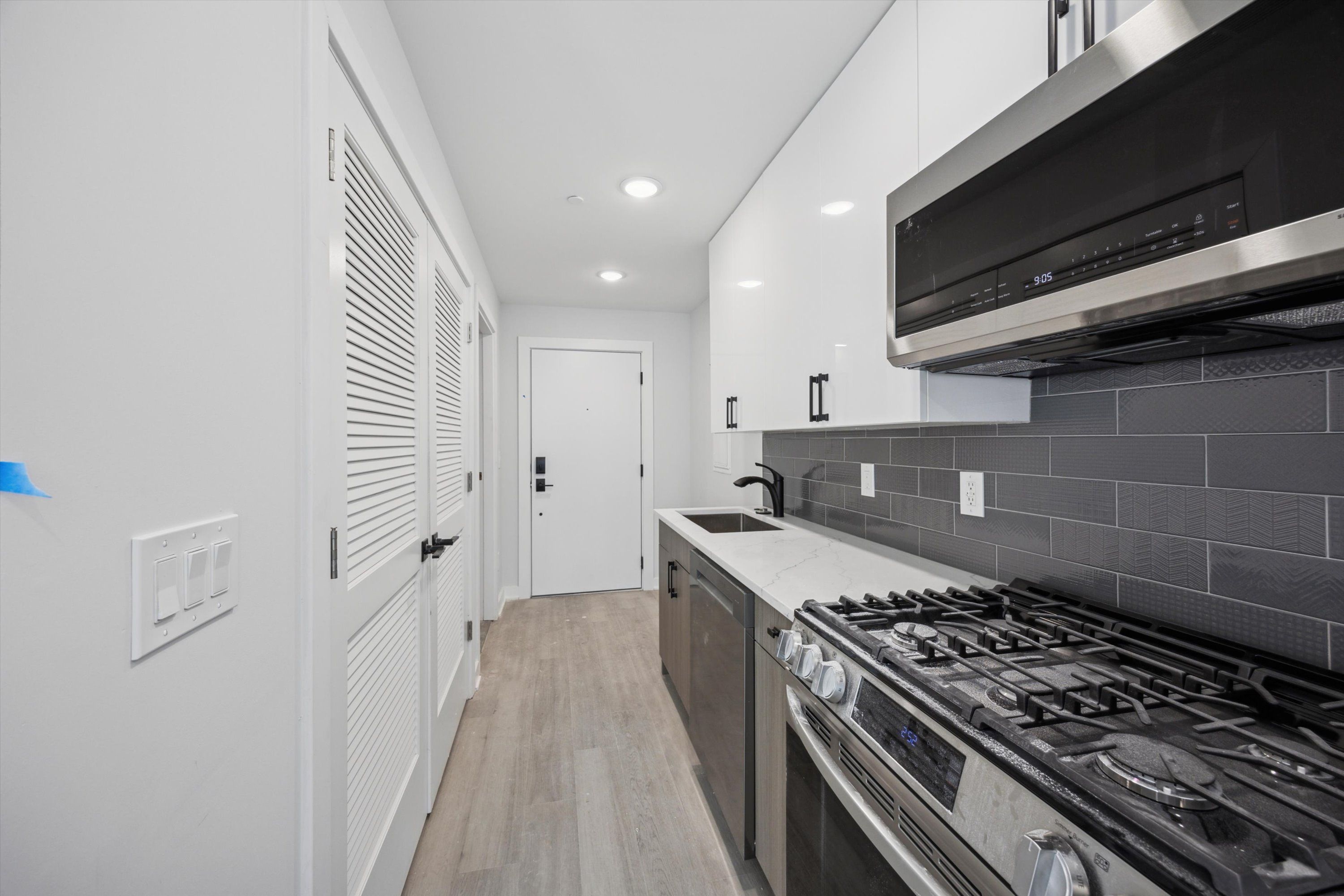 3729 LANCASTER AVE Unit 300