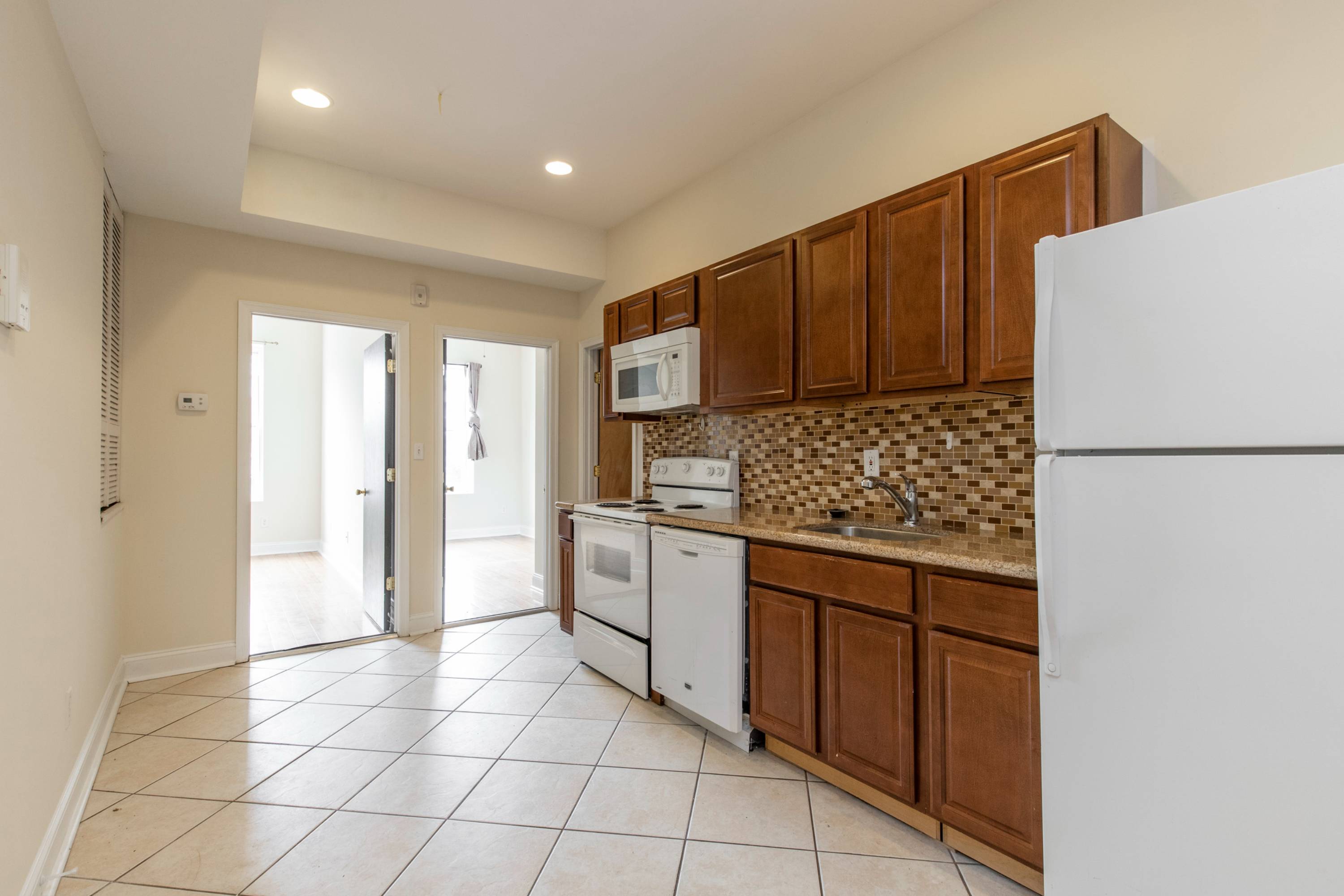 1619 DIAMOND ST Unit 2