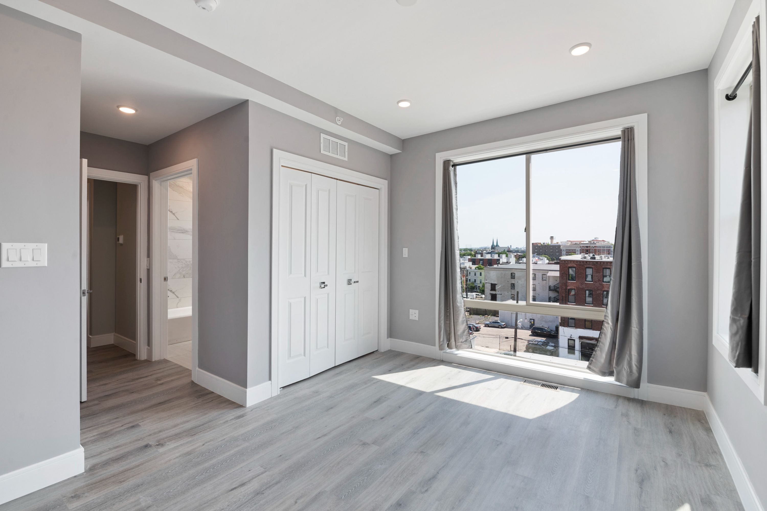 1633 N 2nd St Unit 606PH