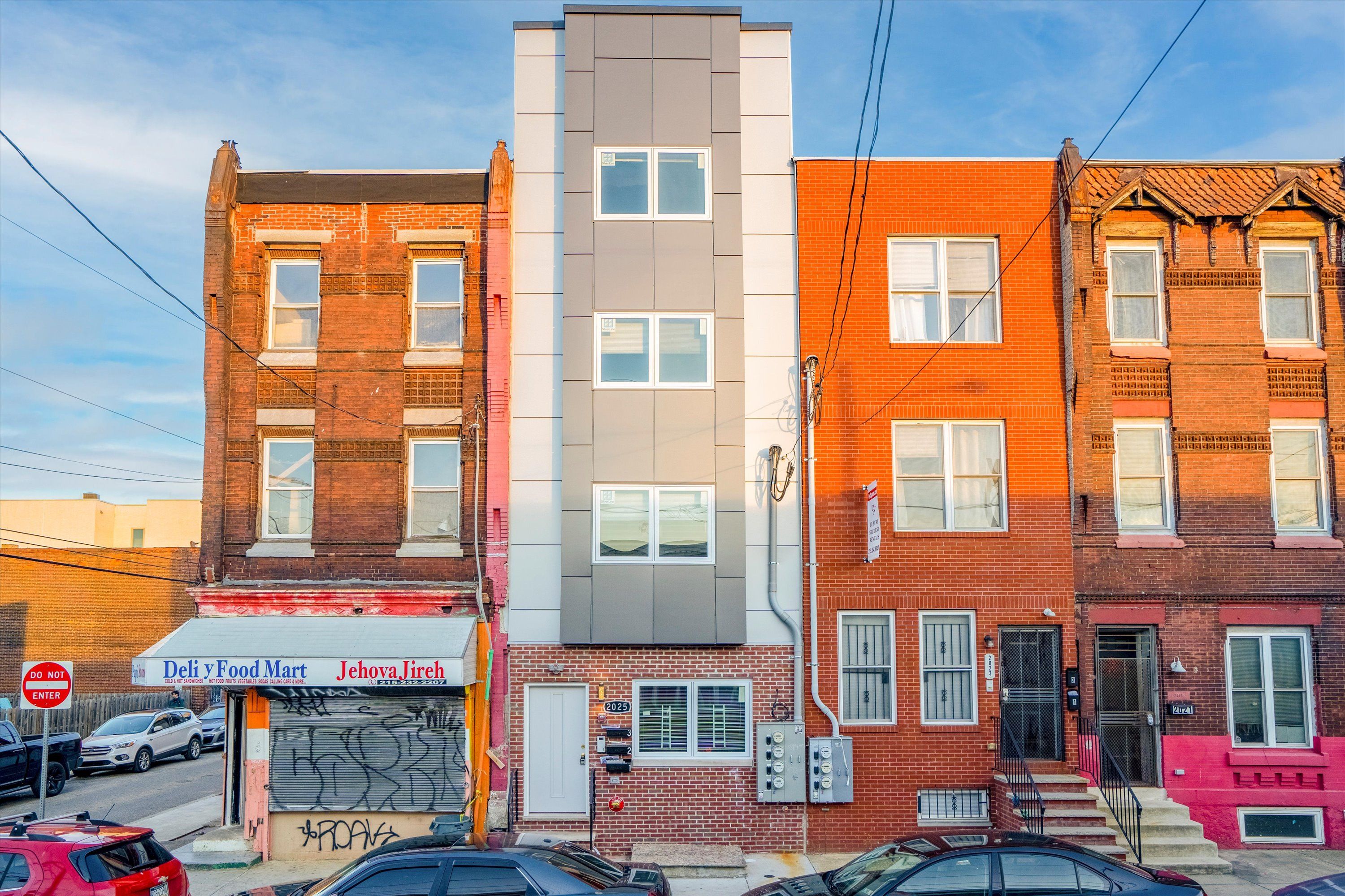 2025 N 16TH ST Unit 3