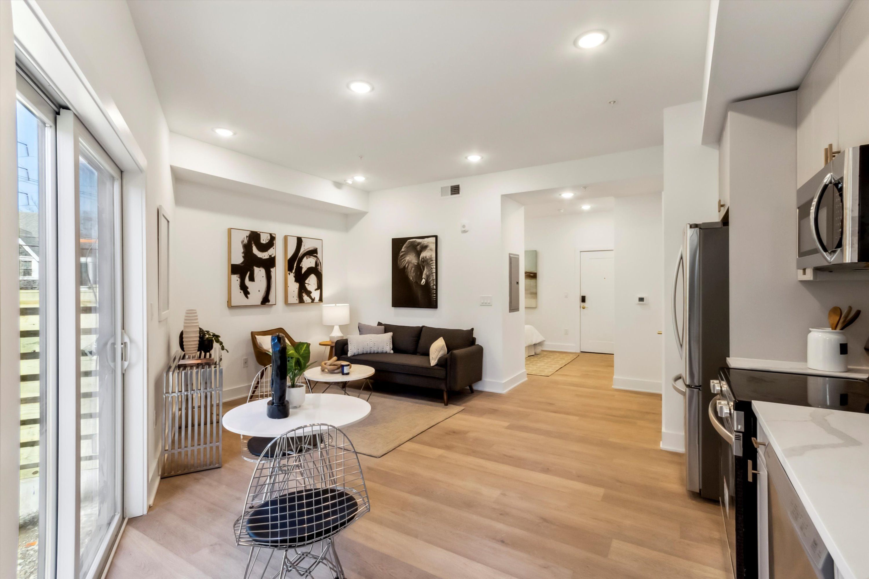 367 W Hortter St Unit 202