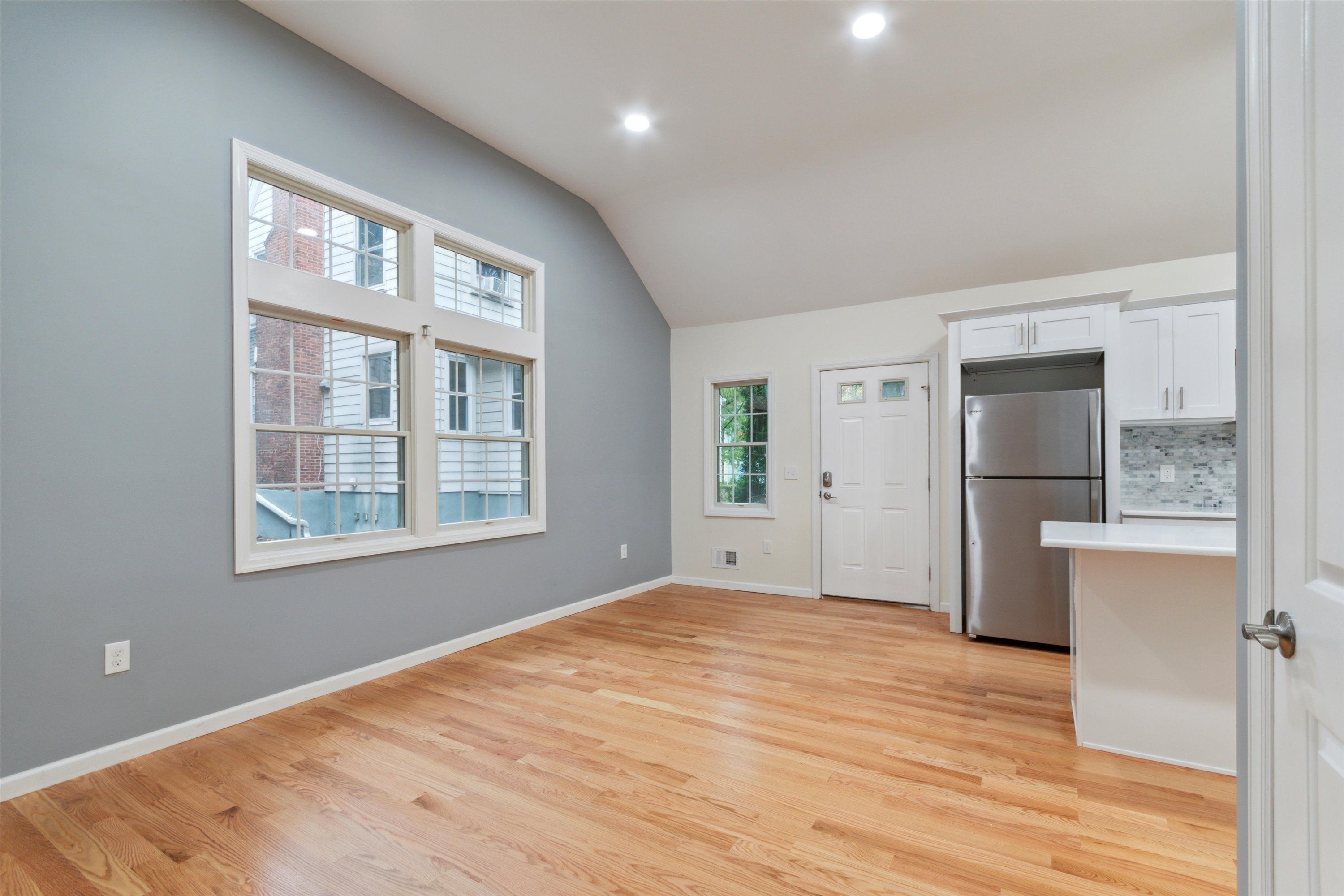 3 Princeton Ave