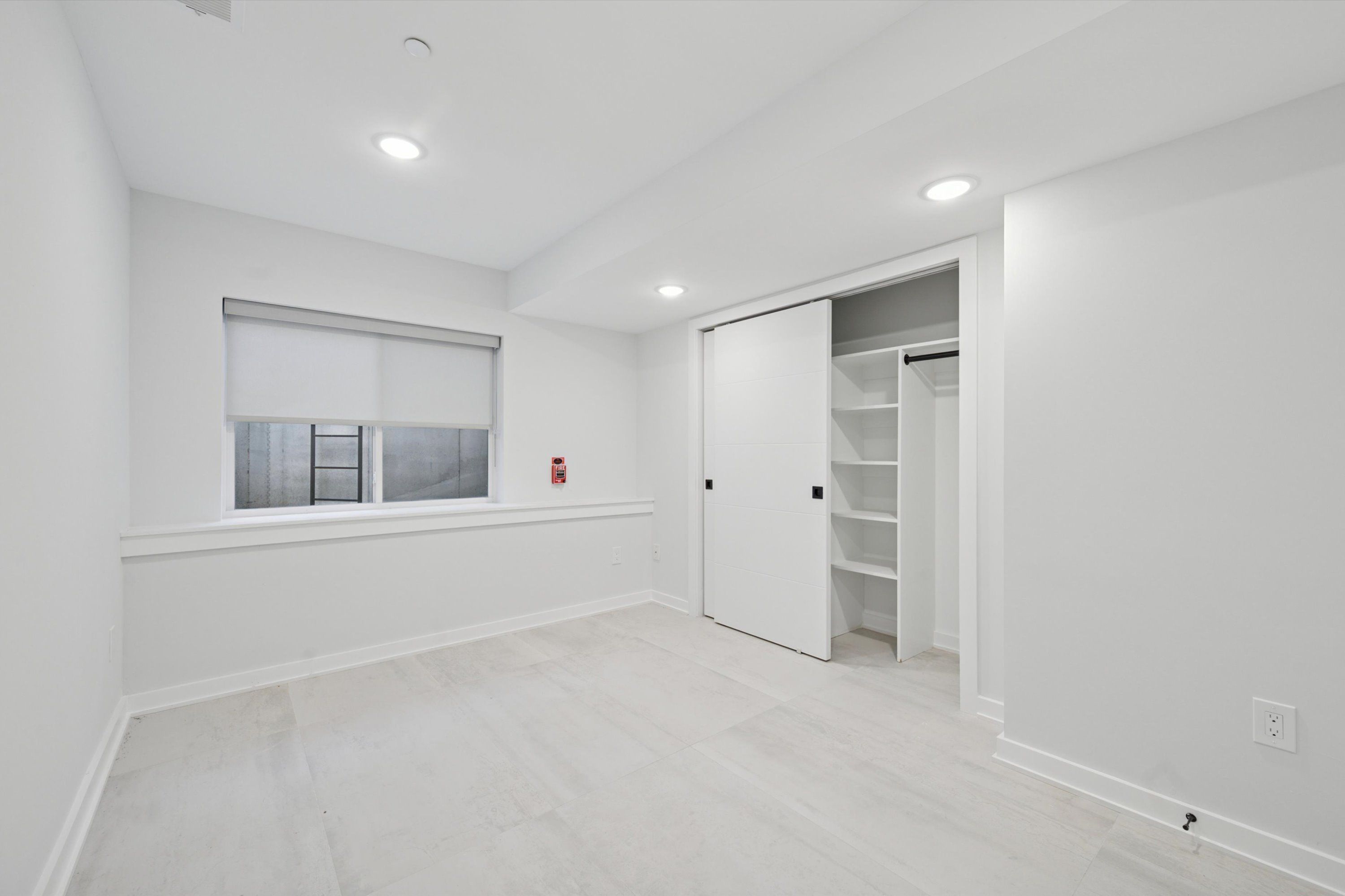 3729 LANCASTER AVE Unit 102