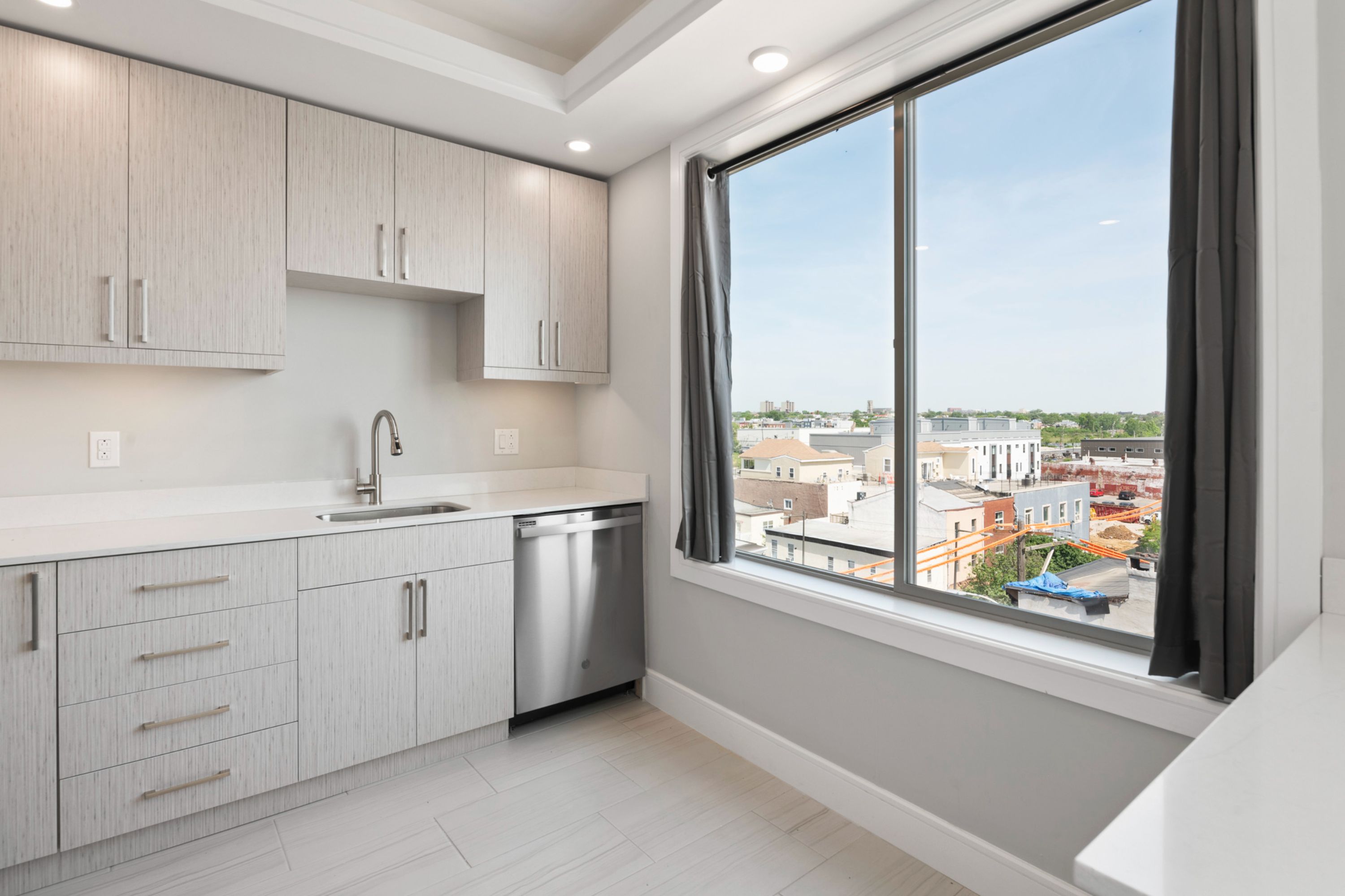 1633 N 2nd St Unit 602PH