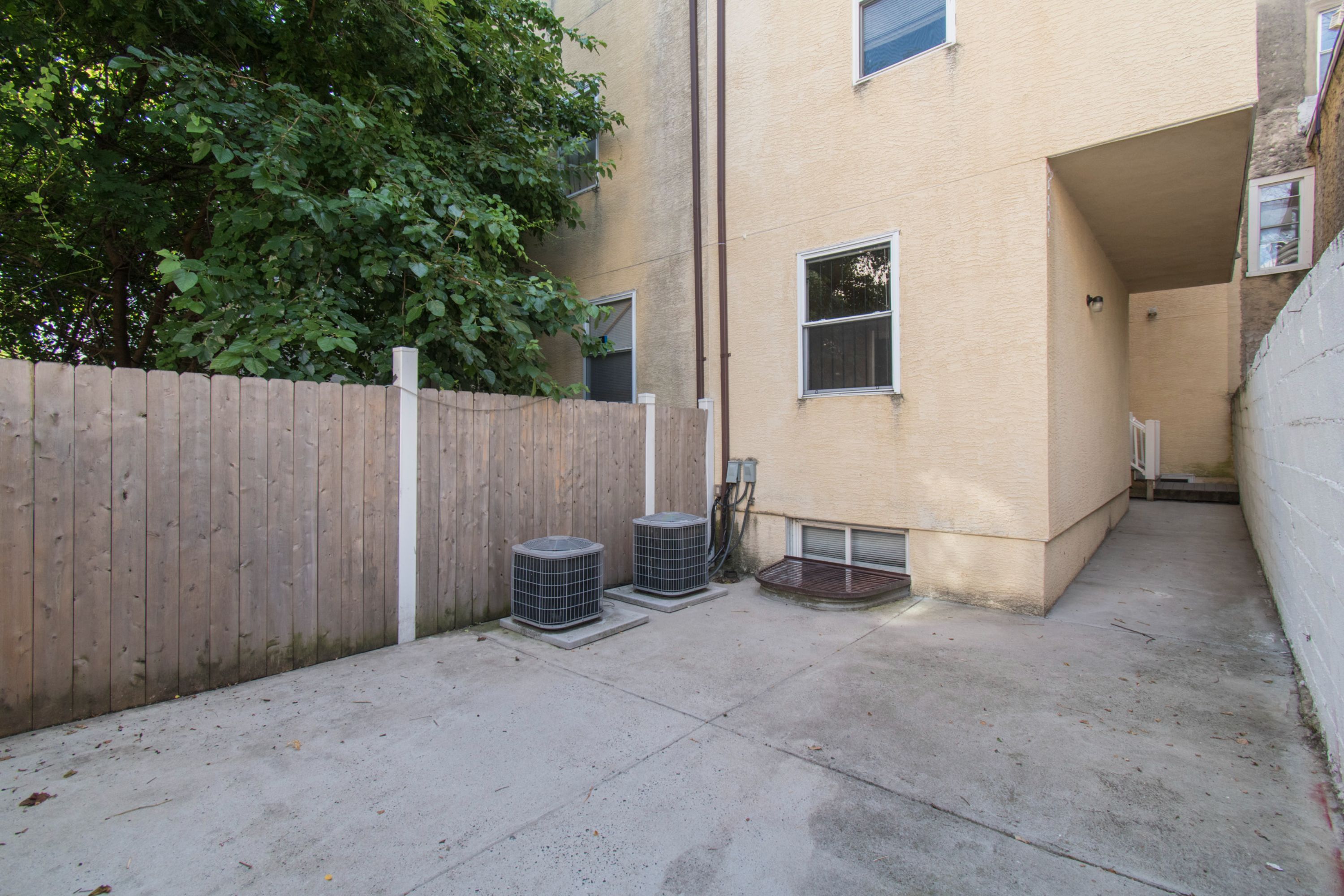 1927 N GRATZ ST Unit 1