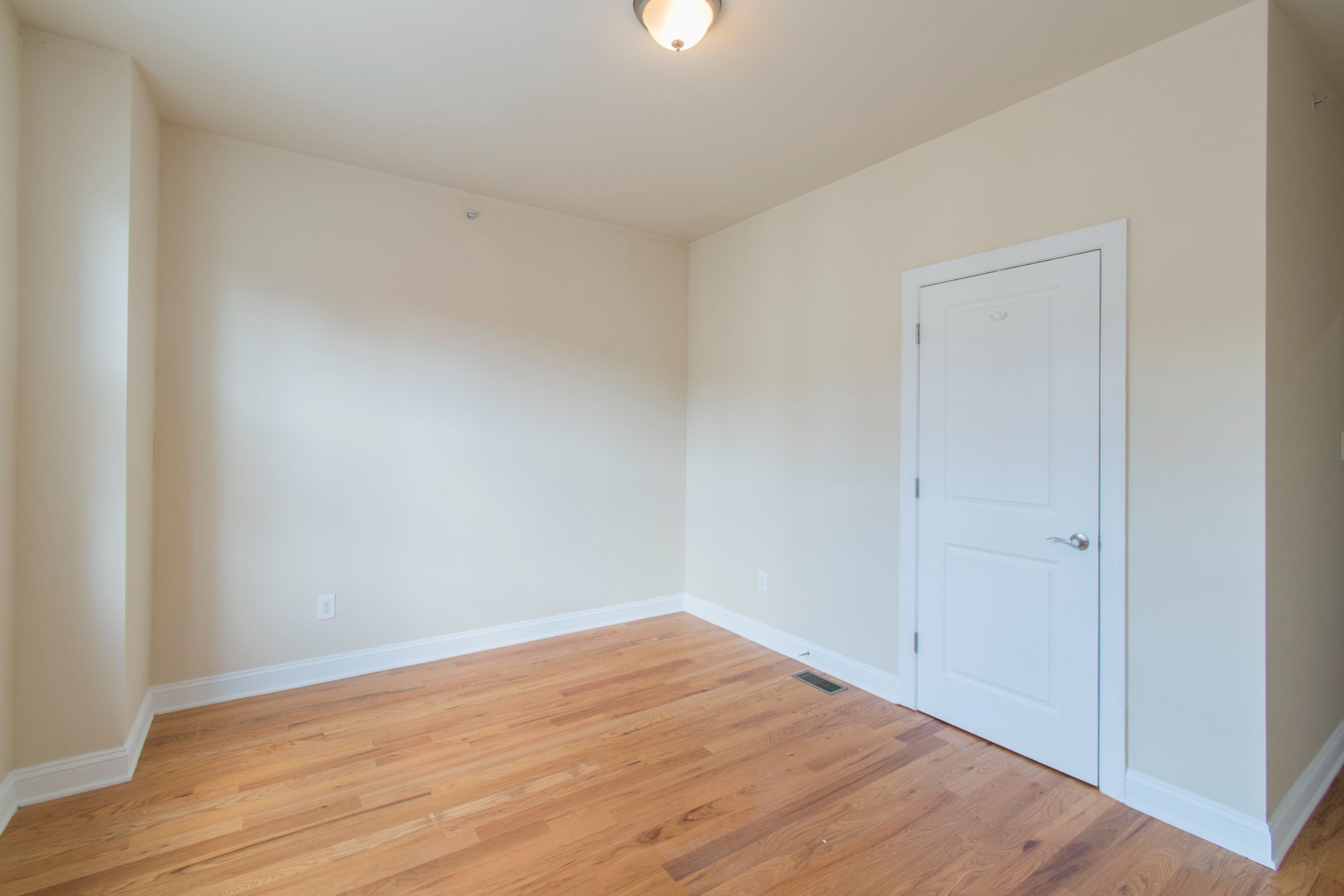 1927 N GRATZ ST Unit 2