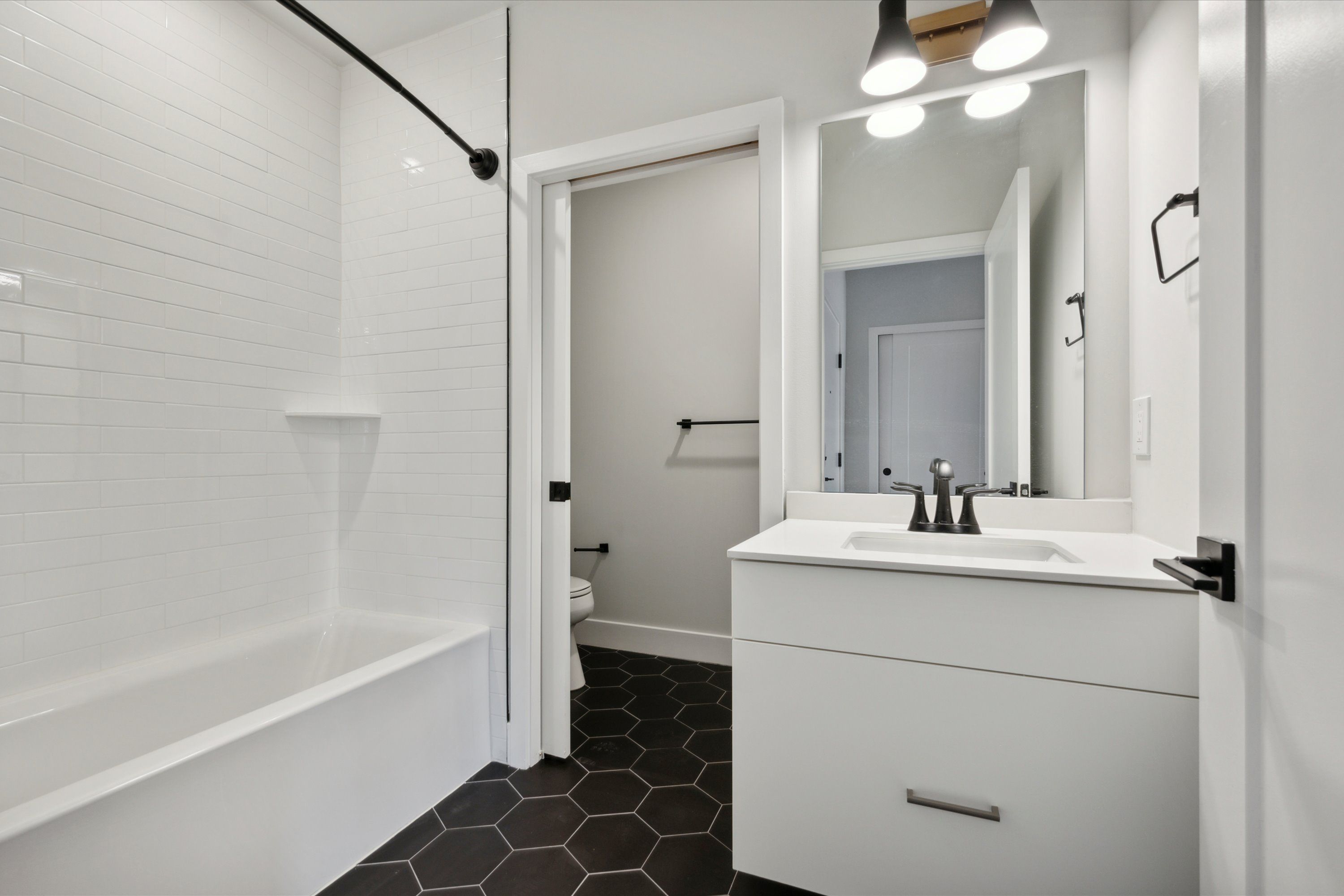 6910 Ridge Avenue Unit 418
