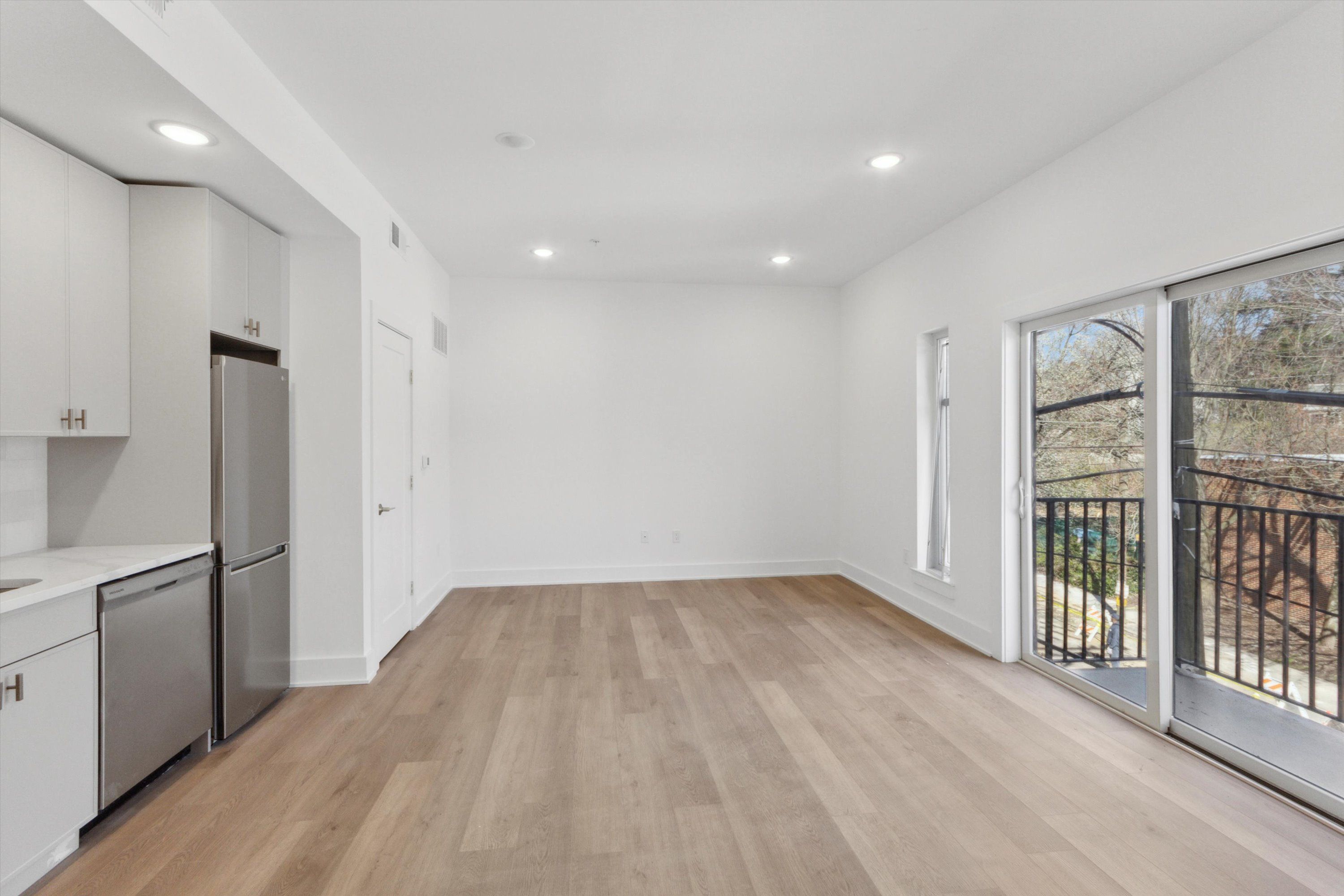 367 W Hortter St Unit 205