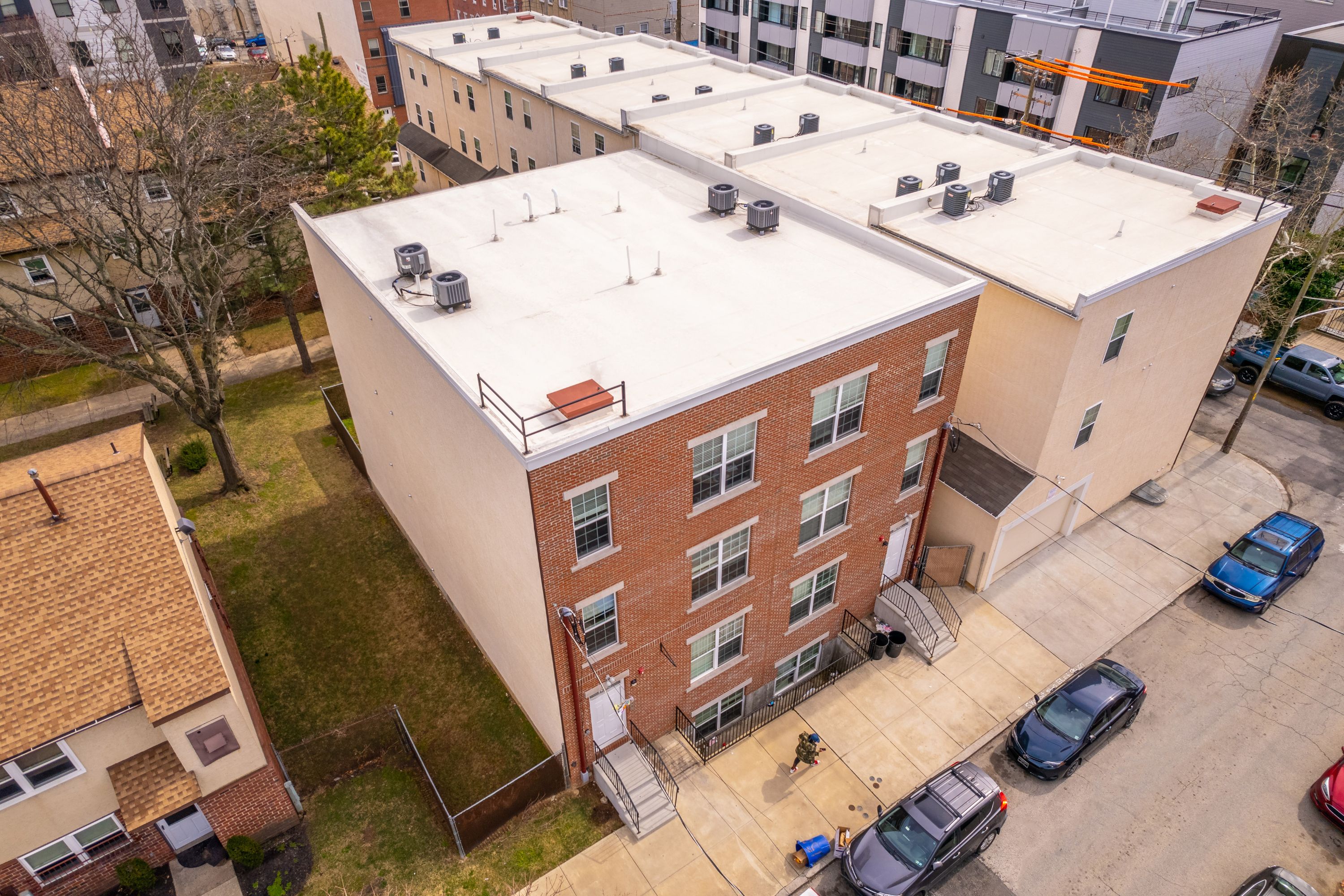 1405 N SYDENHAM ST Unit B2