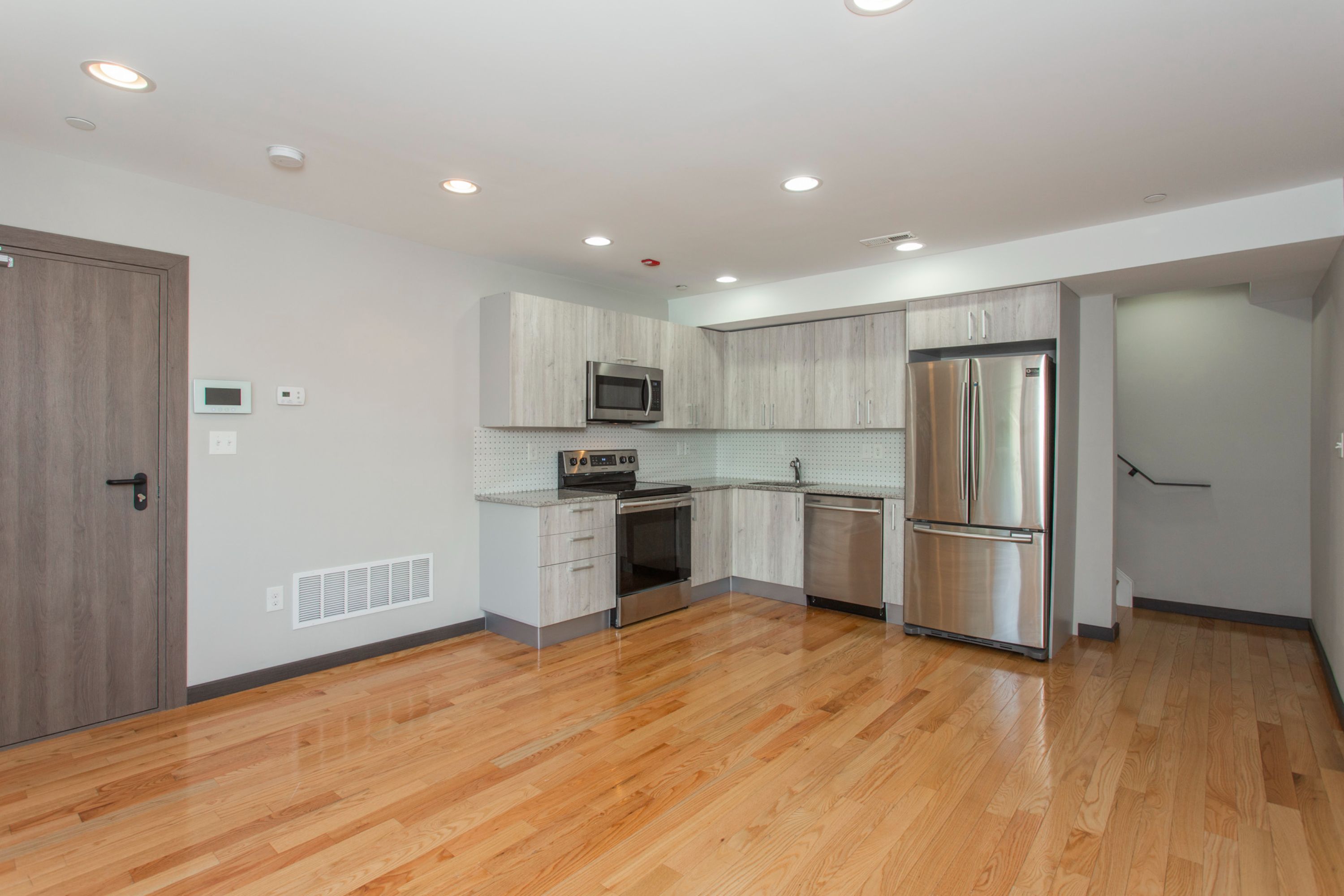 2545-47 MONTROSE ST Unit D