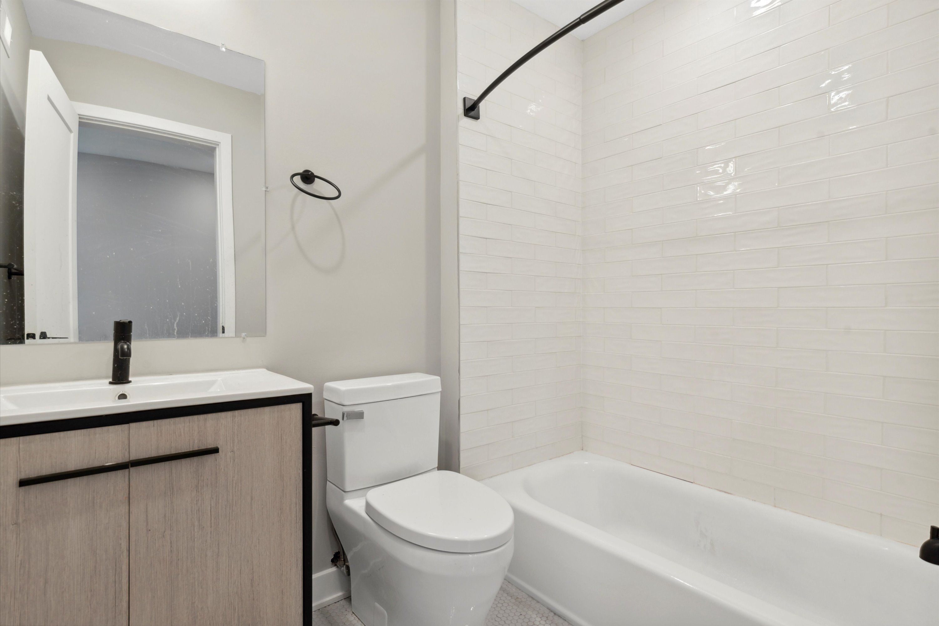 1841-43 N Gratz ST Unit C2