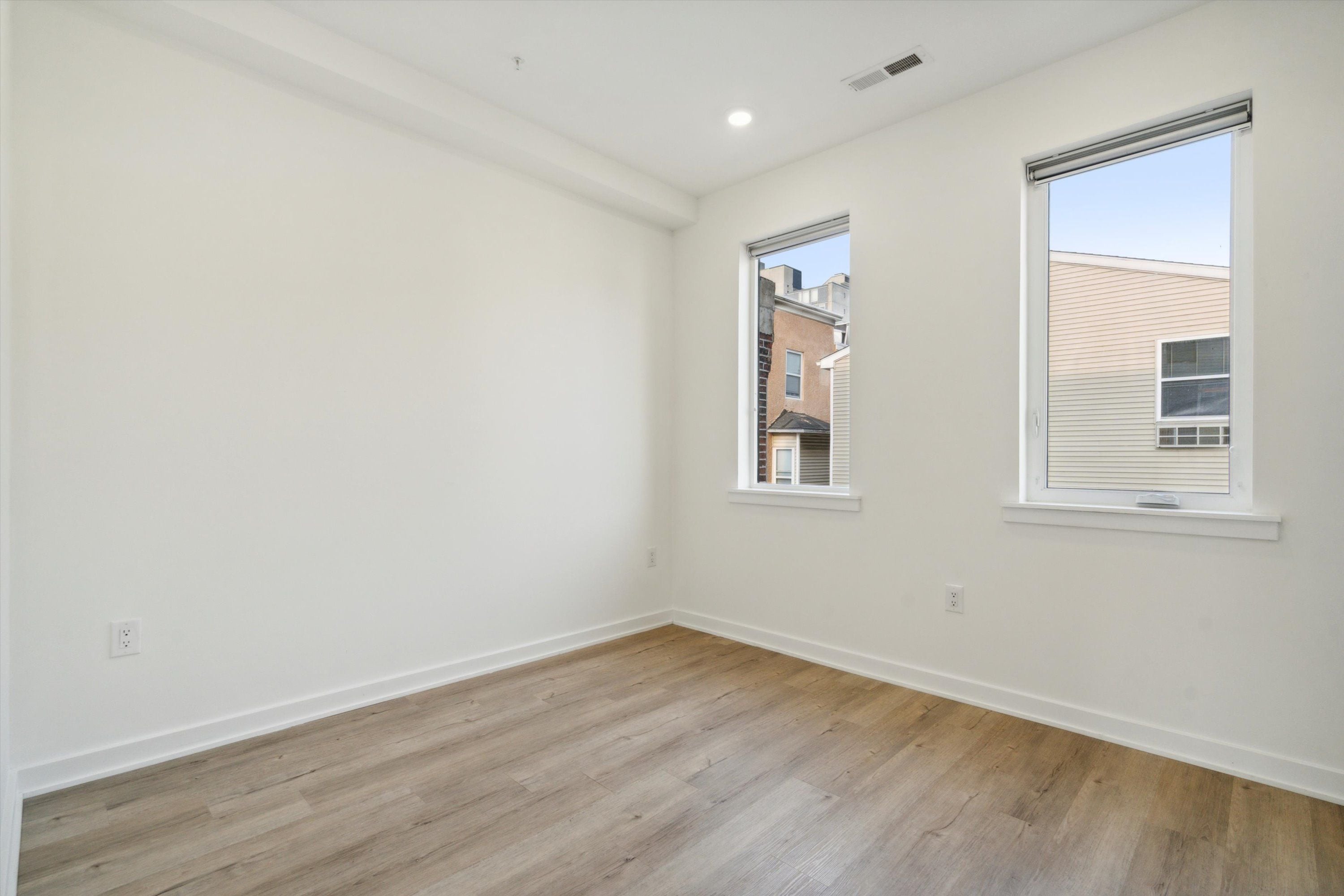 1533 N Sydenham ST Unit B
