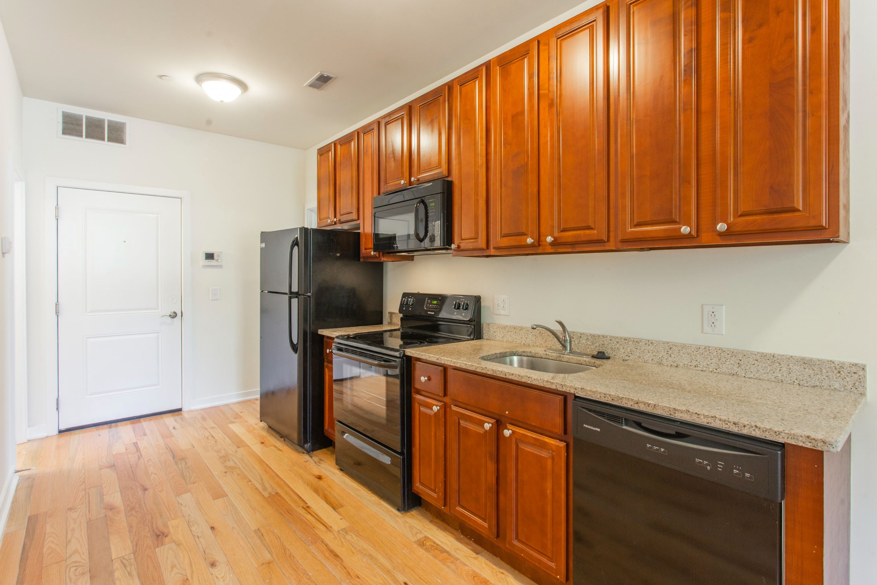 1310 N CARLISLE ST Unit 2F