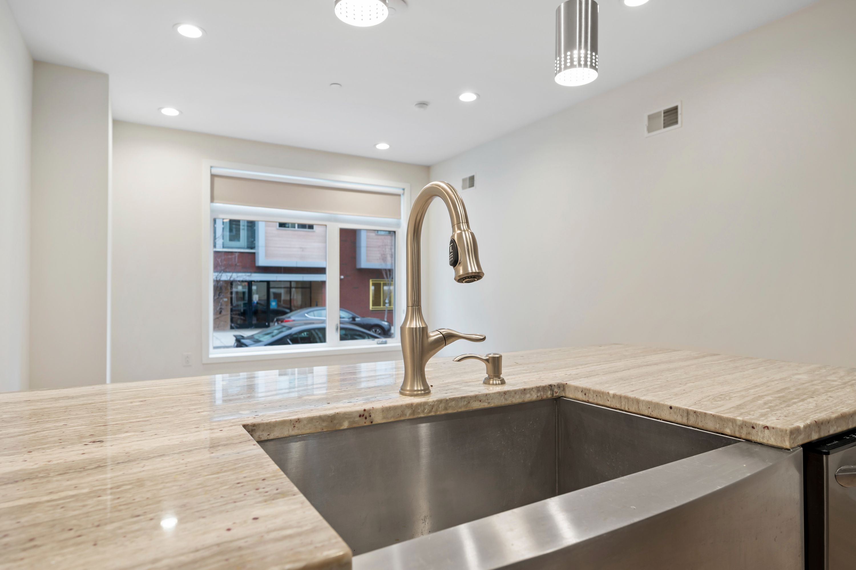 1622 POPLAR ST Unit 1