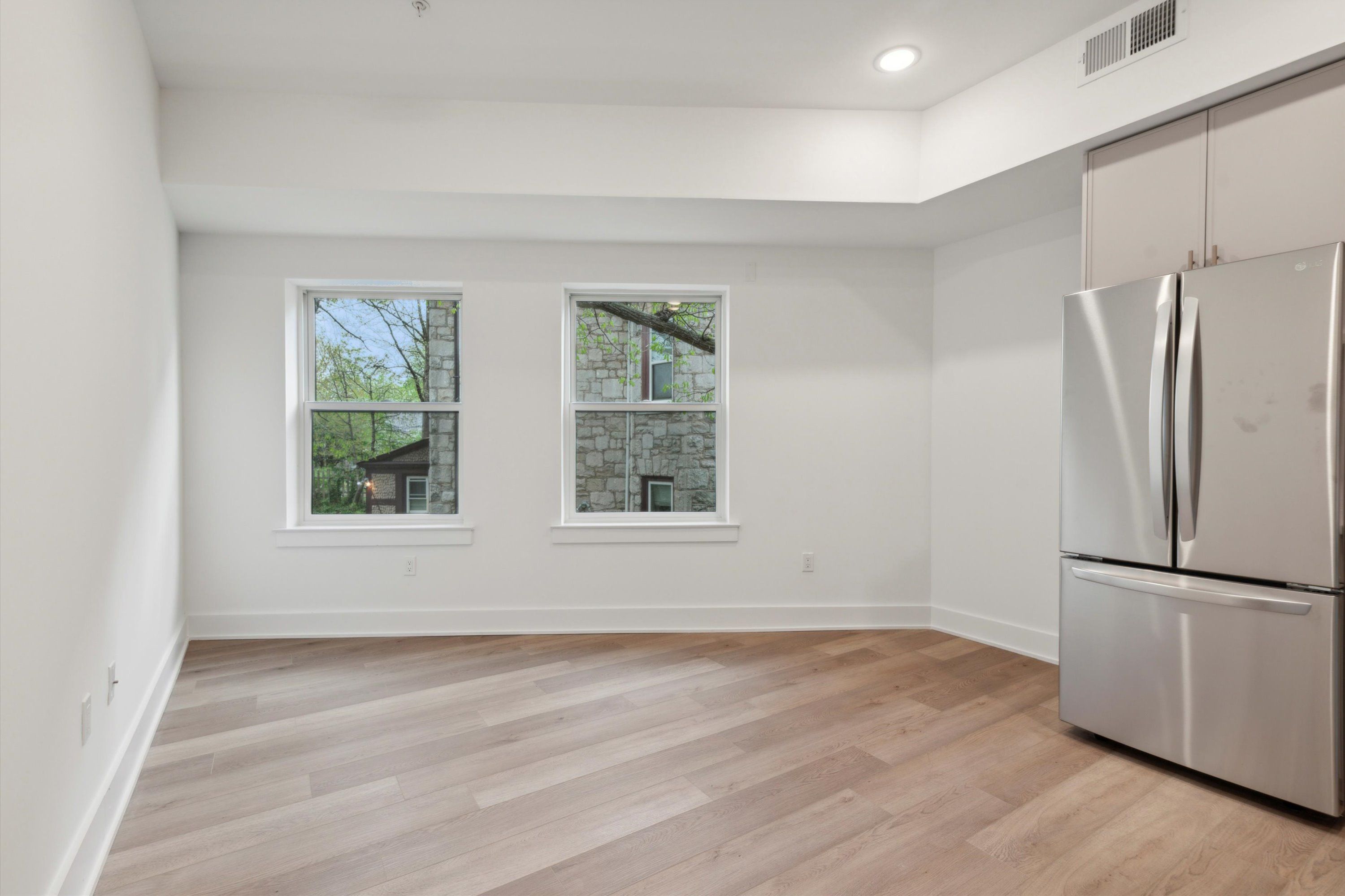 367 W Hortter St Unit 304
