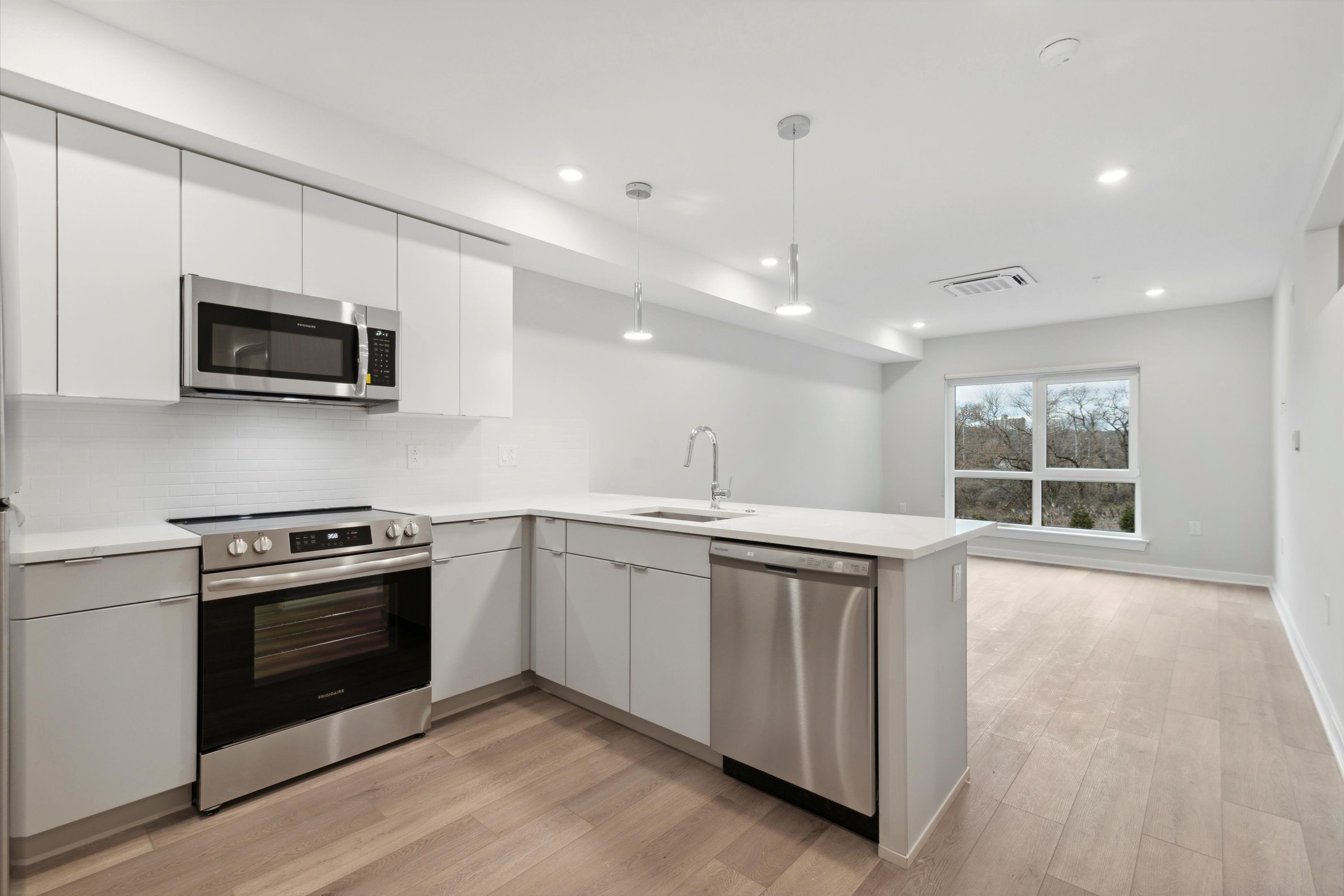 3449 SCOTTS LANE Unit B422