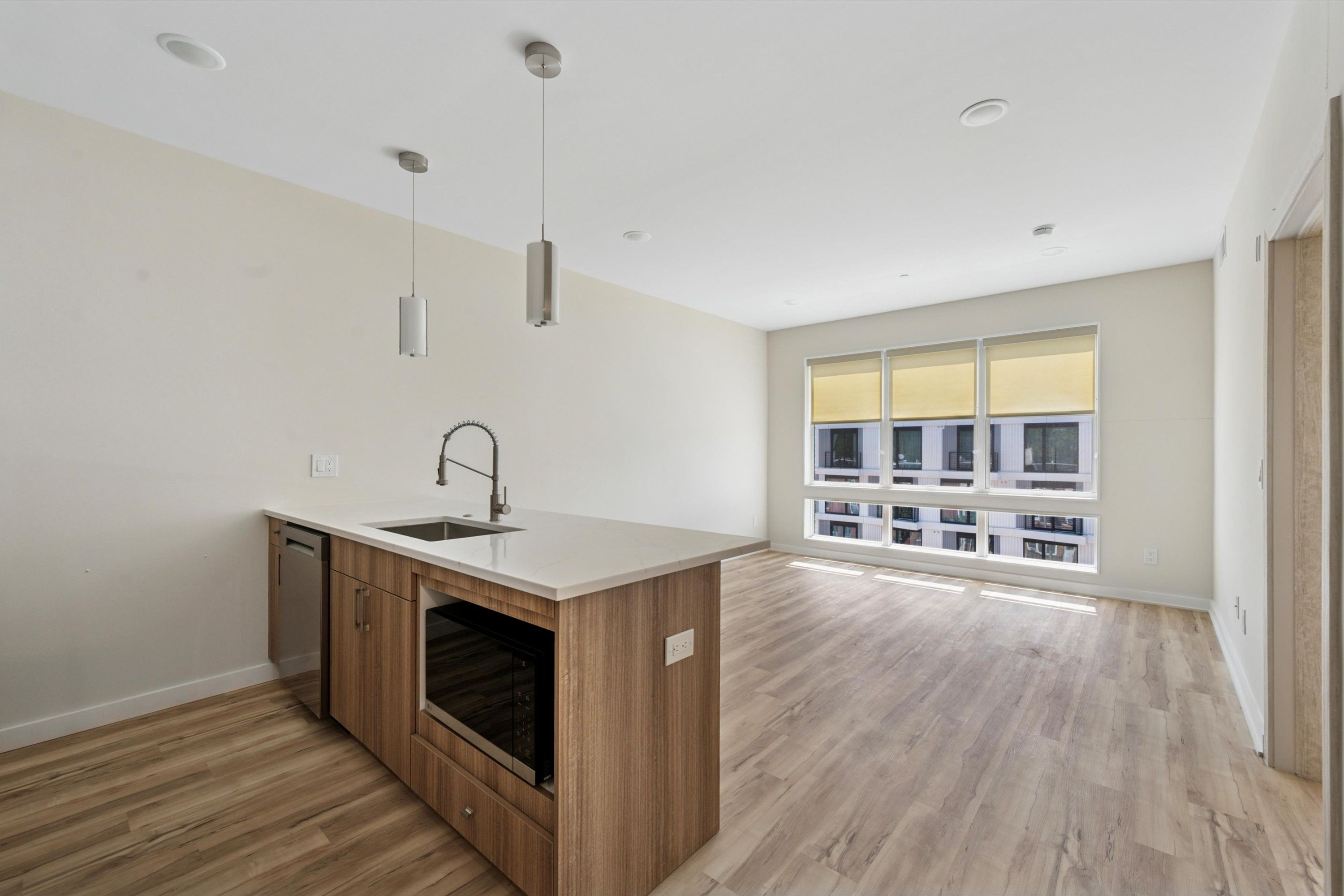 3729 LANCASTER AVE Unit 401