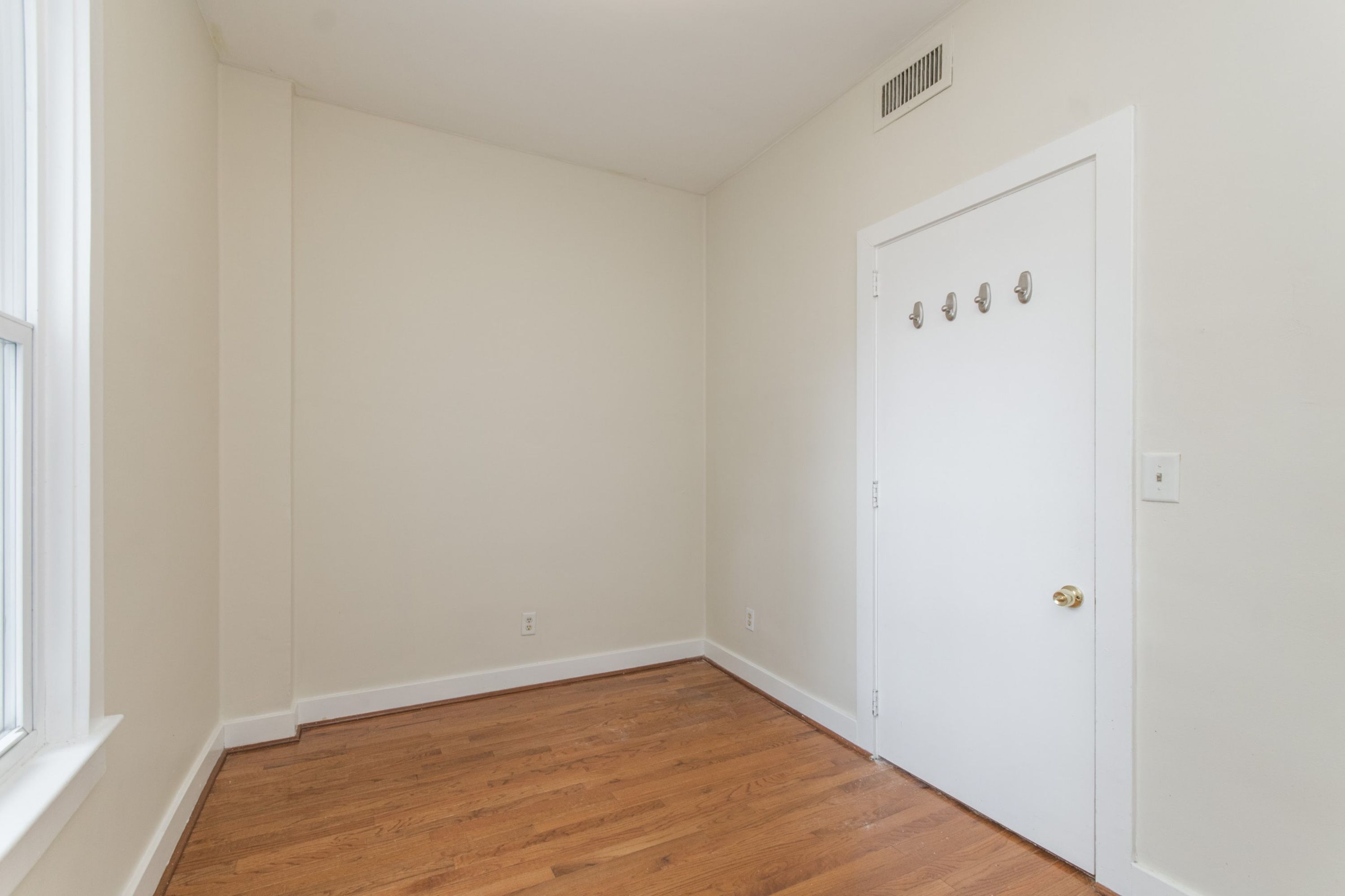 272 Nassau St Unit 5