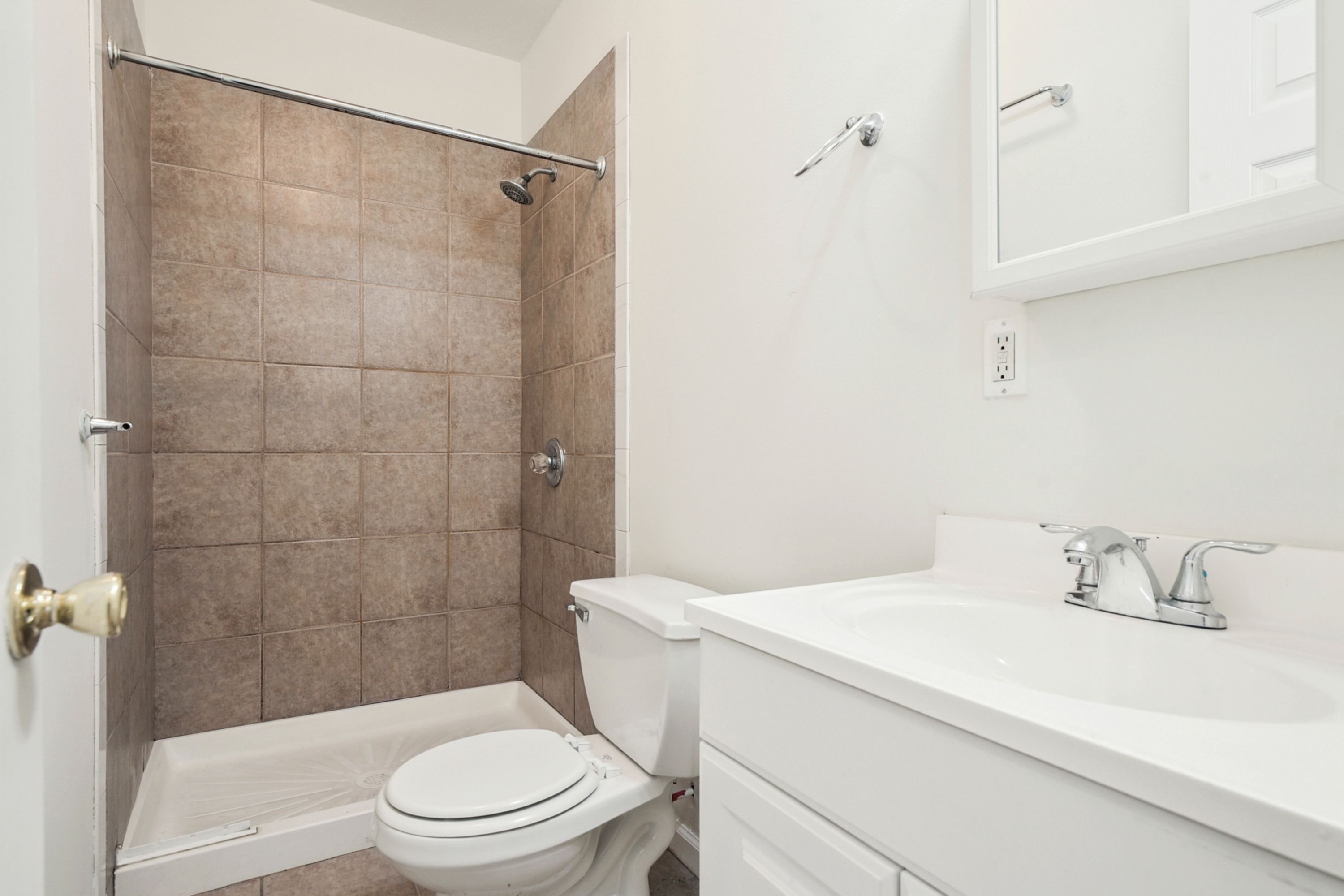 1616 WILLINGTON ST Unit 1
