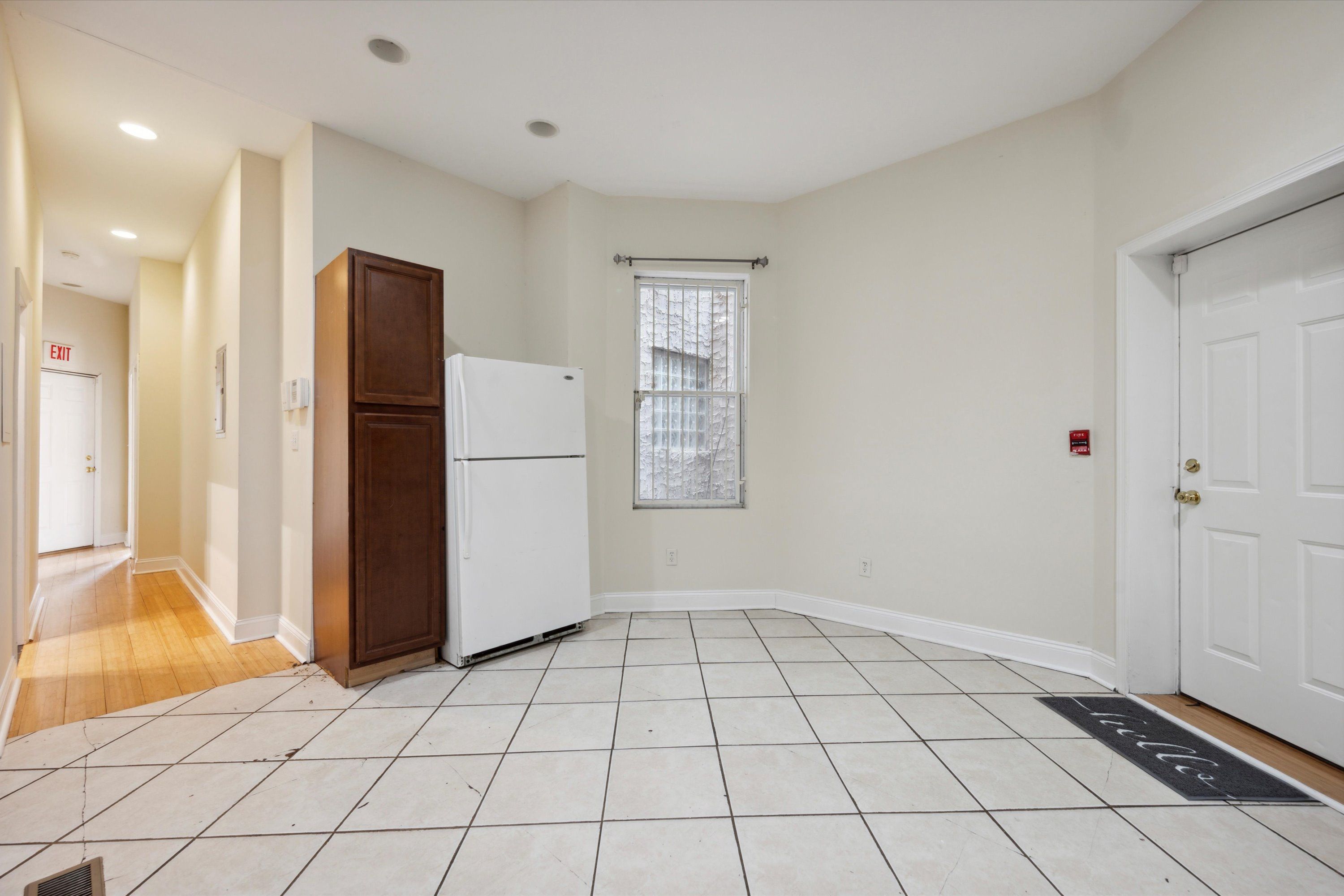 1619 DIAMOND ST Unit 1