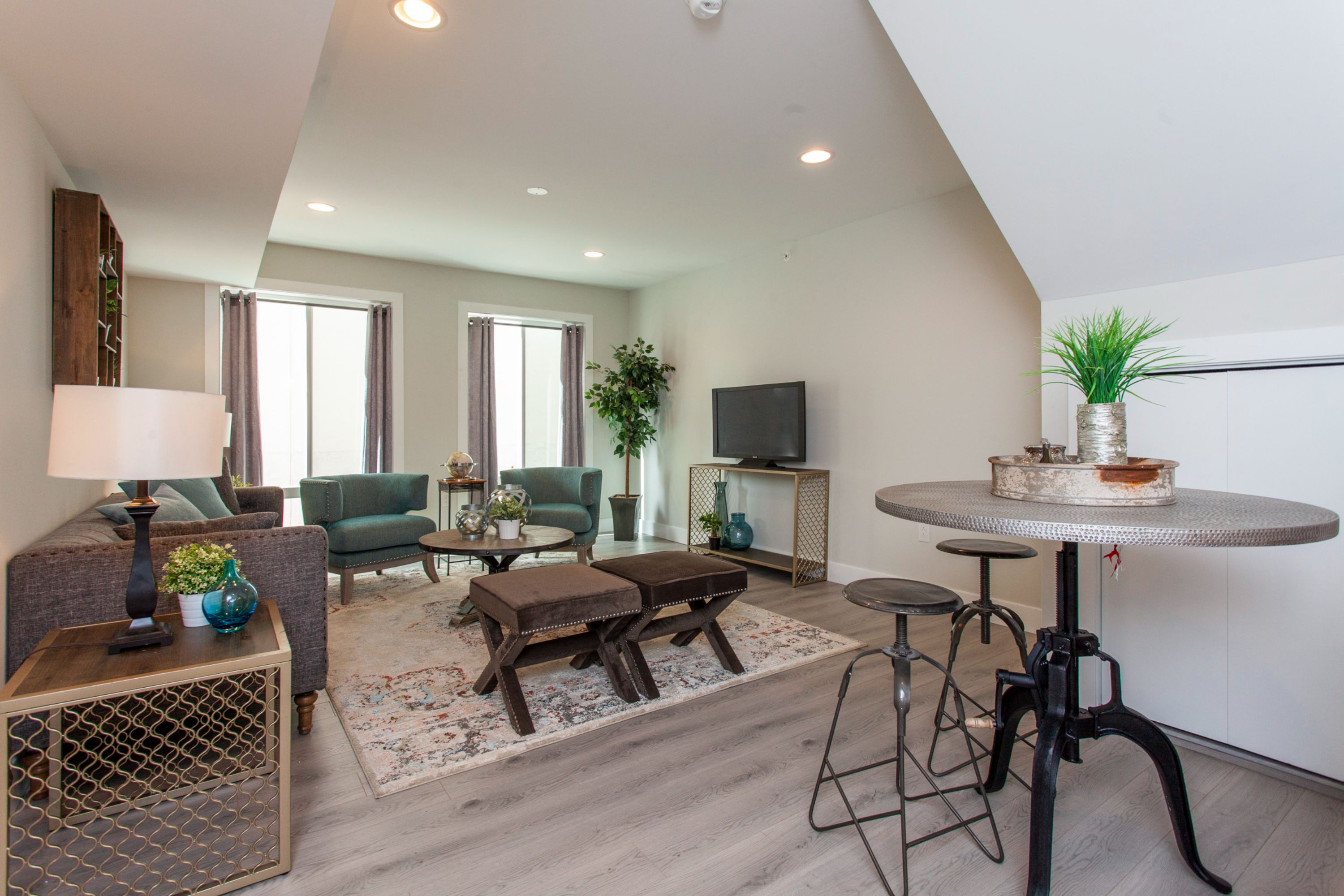 1533-39 PARRISH ST Unit 4G