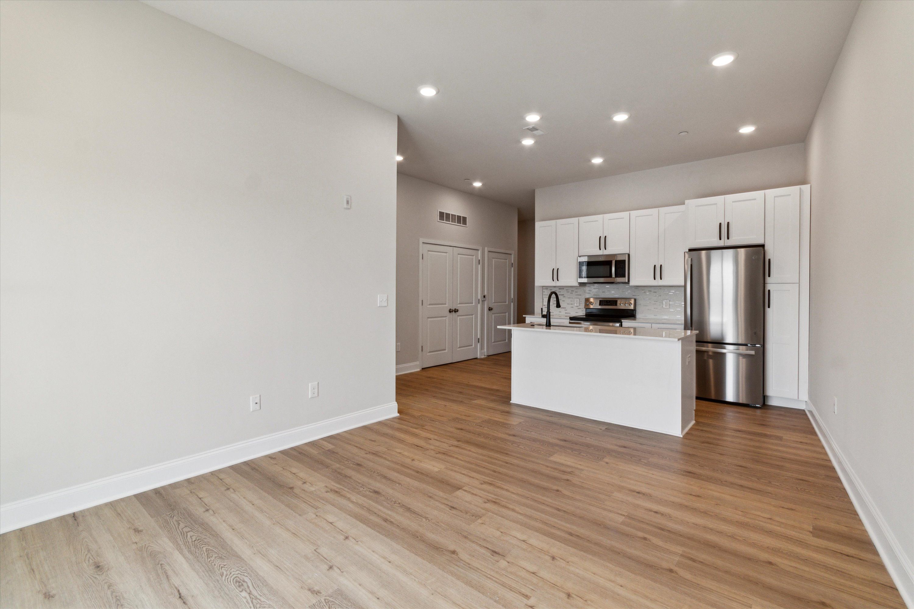 2157 E LEHIGH AVE Unit 403
