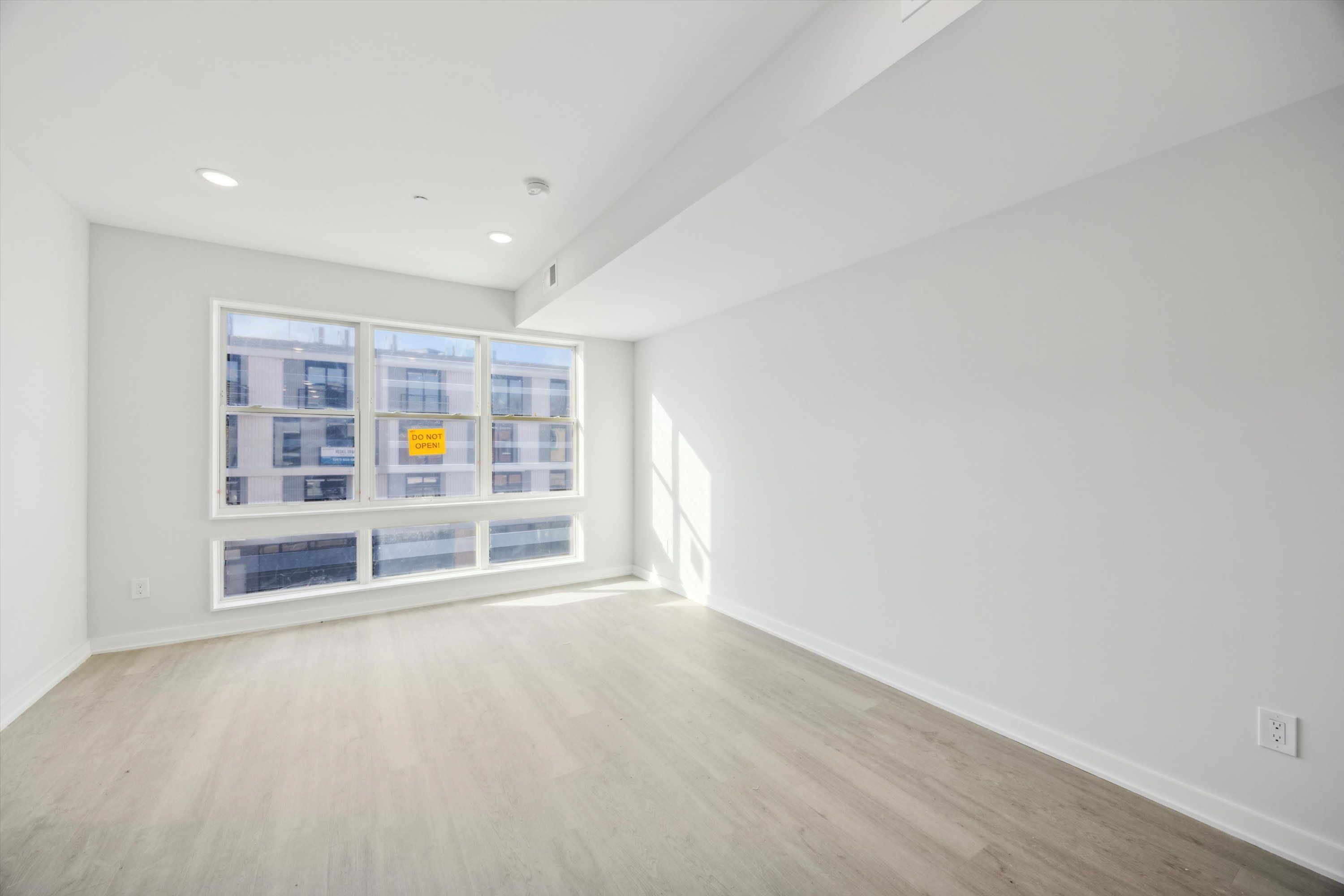 3729 LANCASTER AVE Unit 300