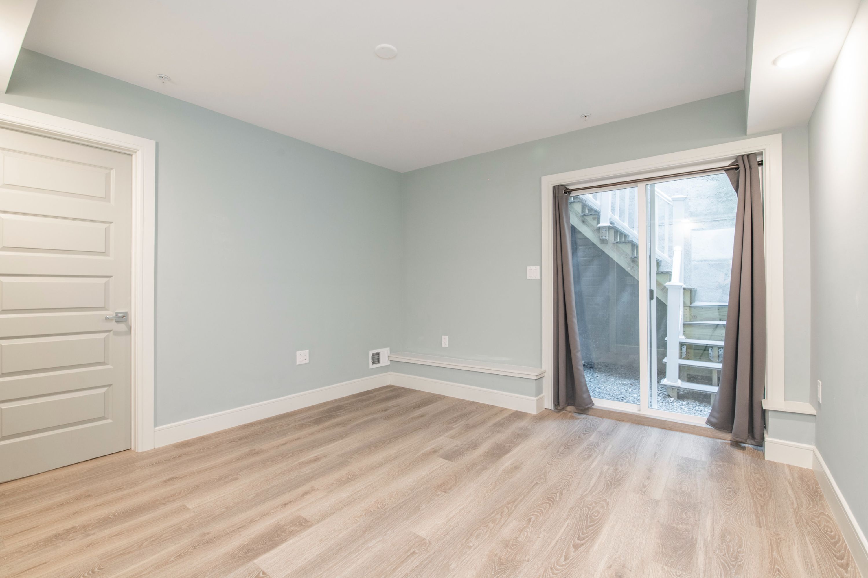 628 N Bodine ST Unit 1