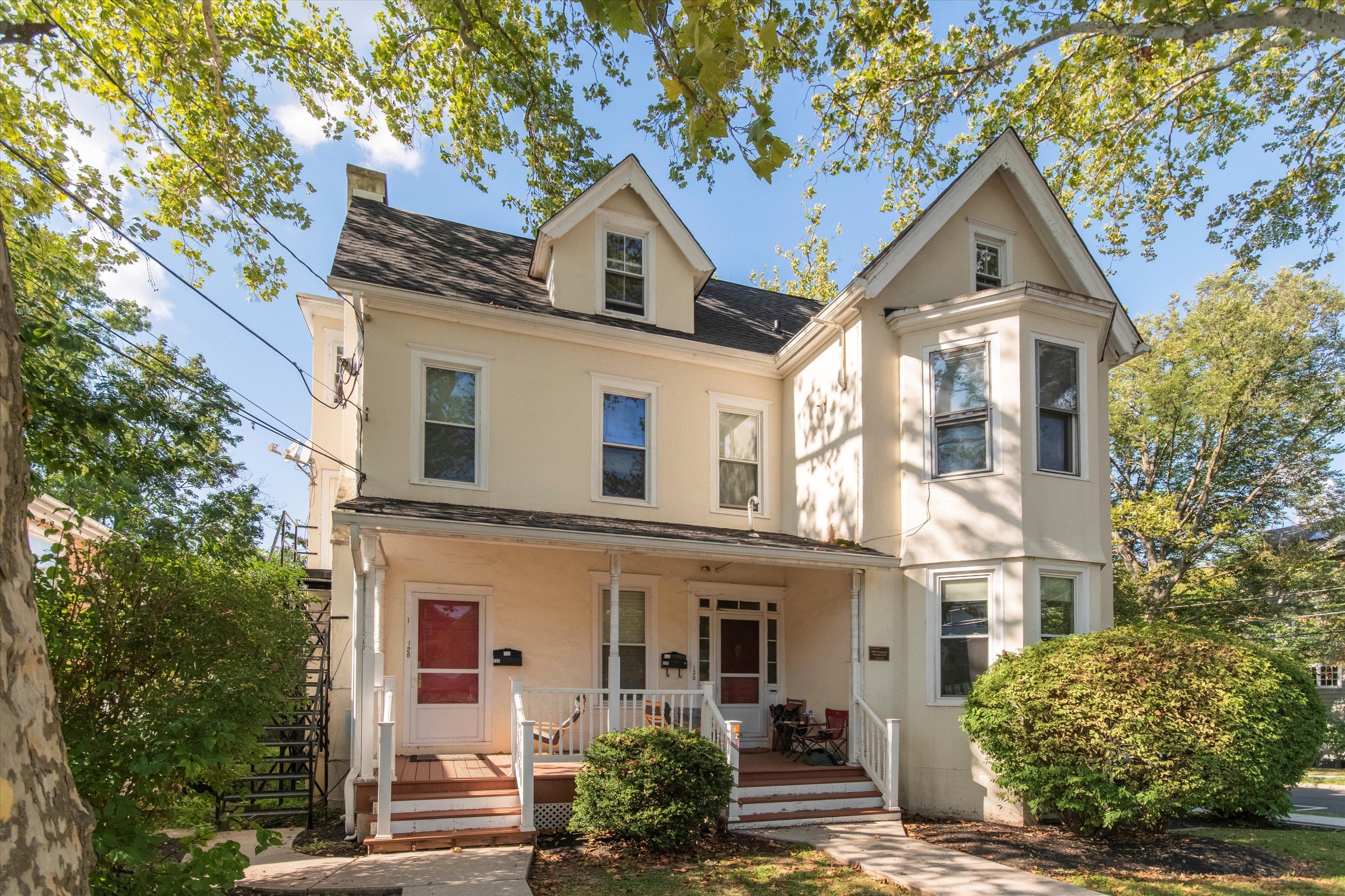 128-130 Spruce St Unit 4