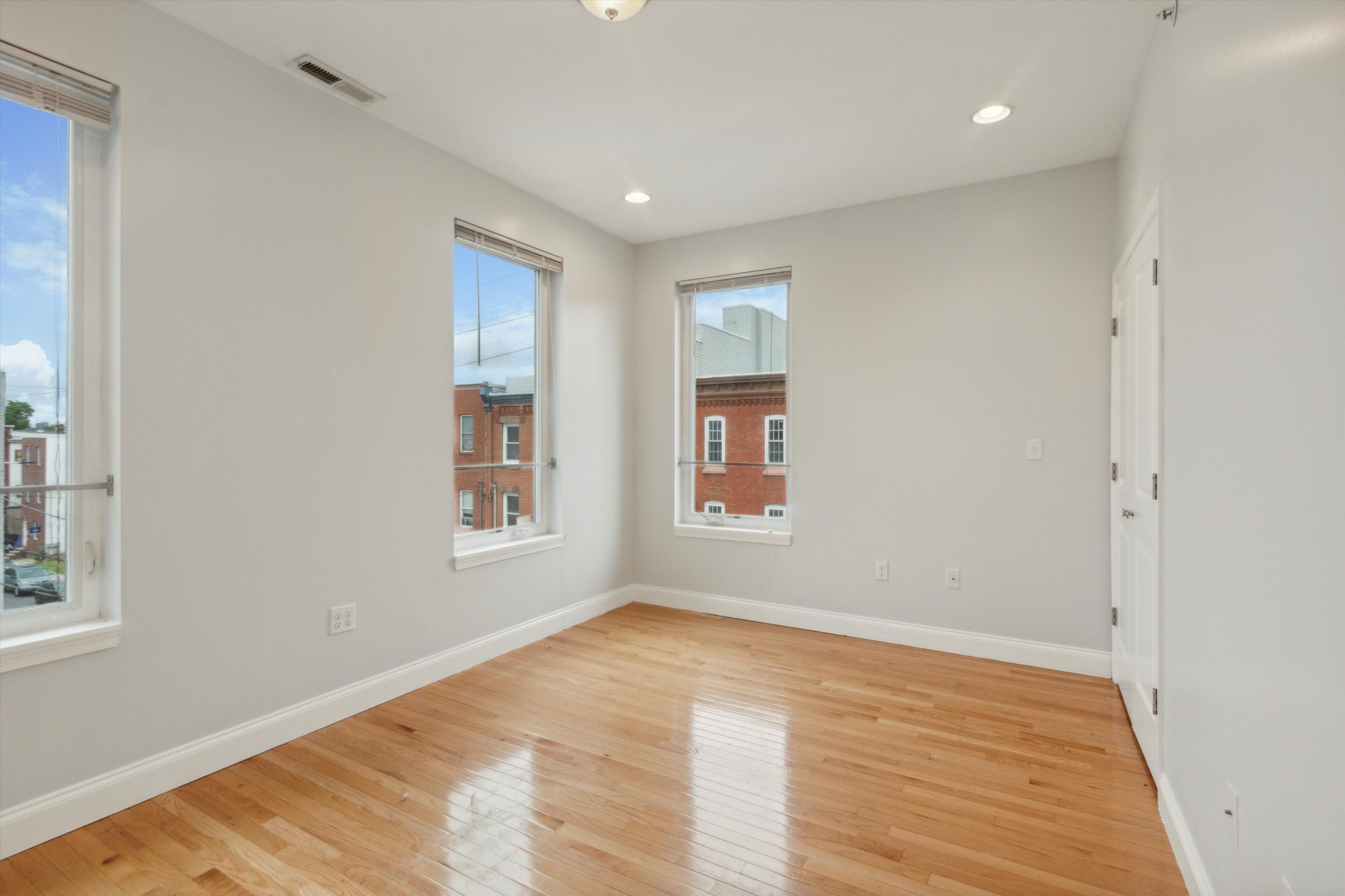 1856 N 17TH ST Unit 3