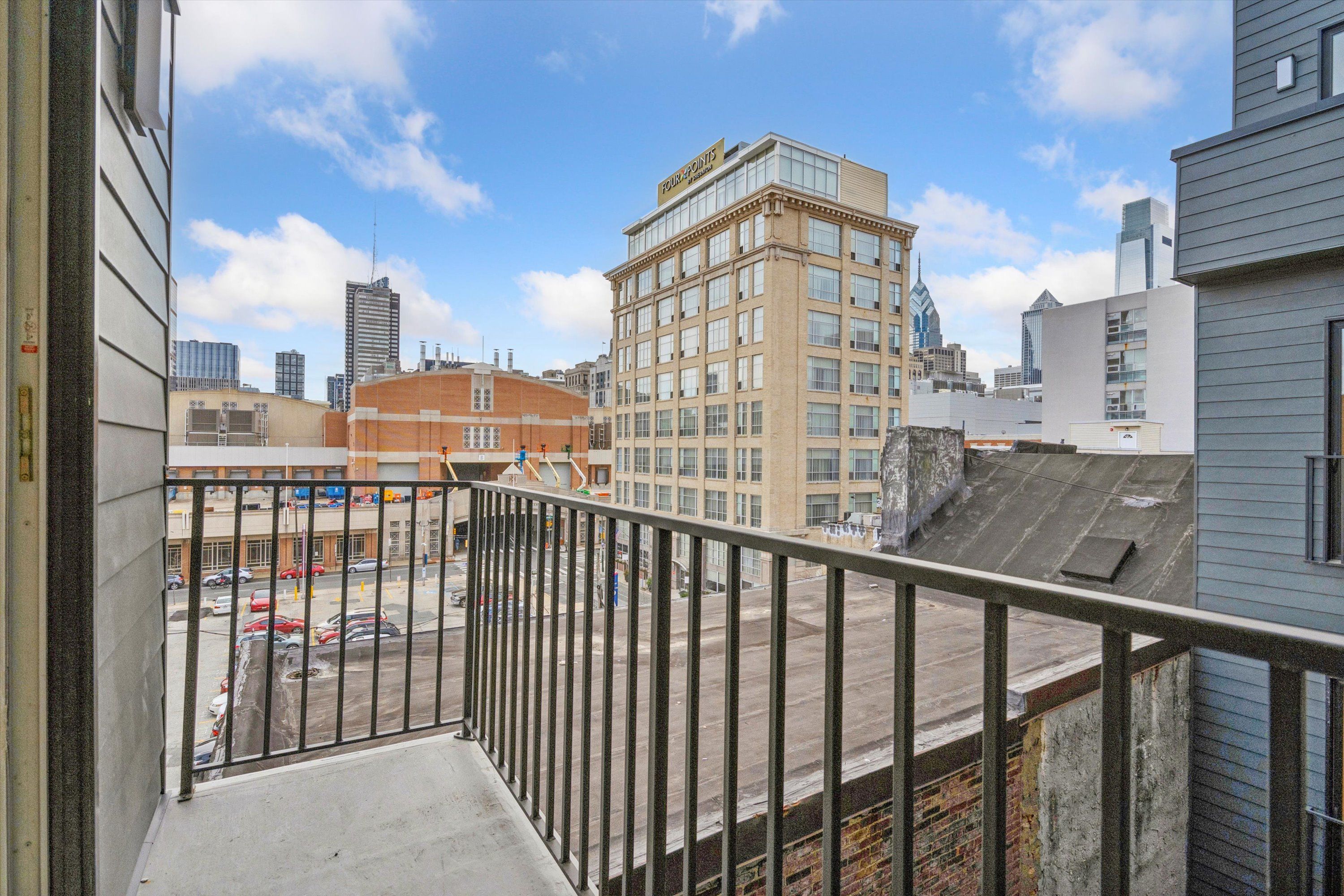 225 N 12TH ST Unit 504