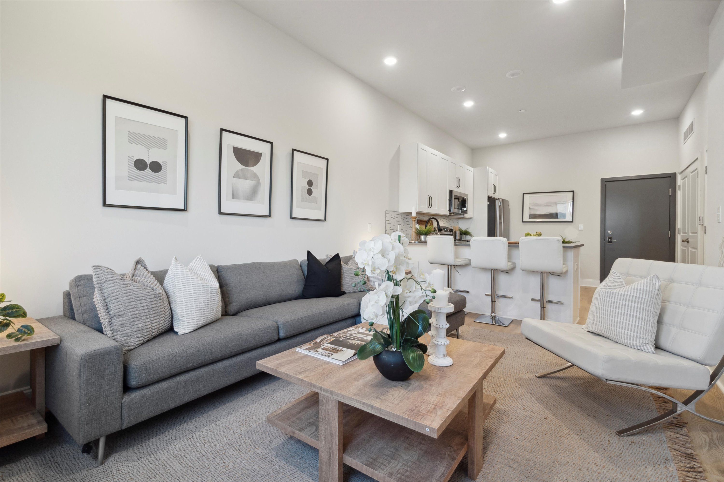 2143 E LEHIGH AVE Unit 404