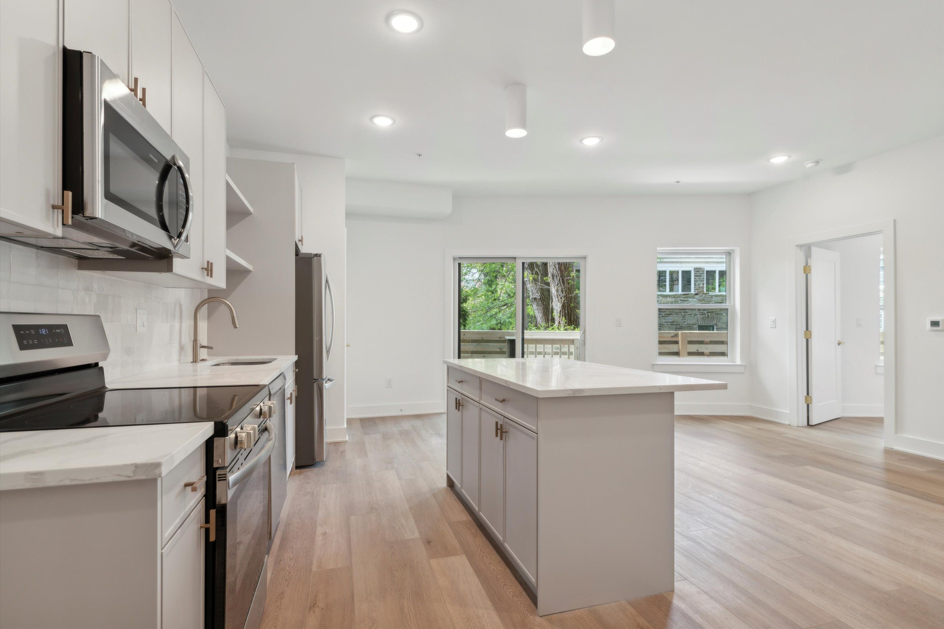 367 W Hortter St Unit 208