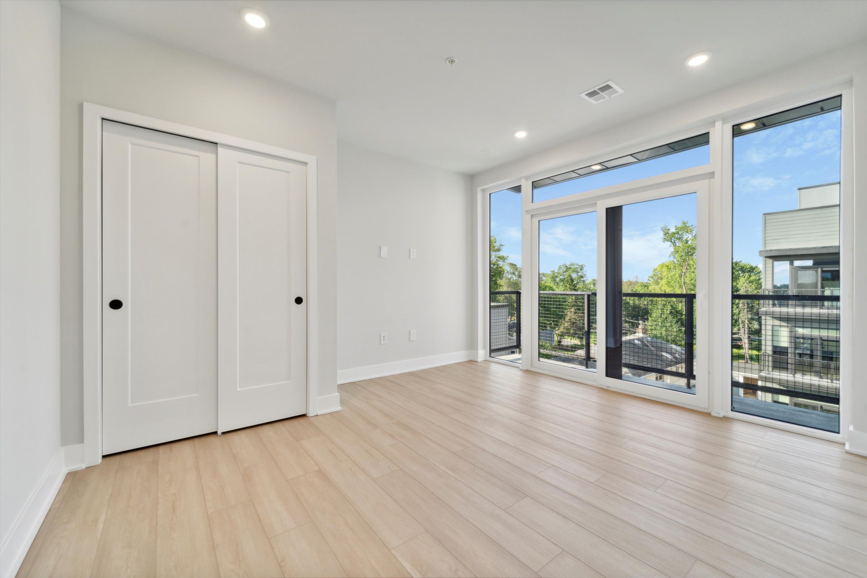 6910 Ridge Avenue Unit 201