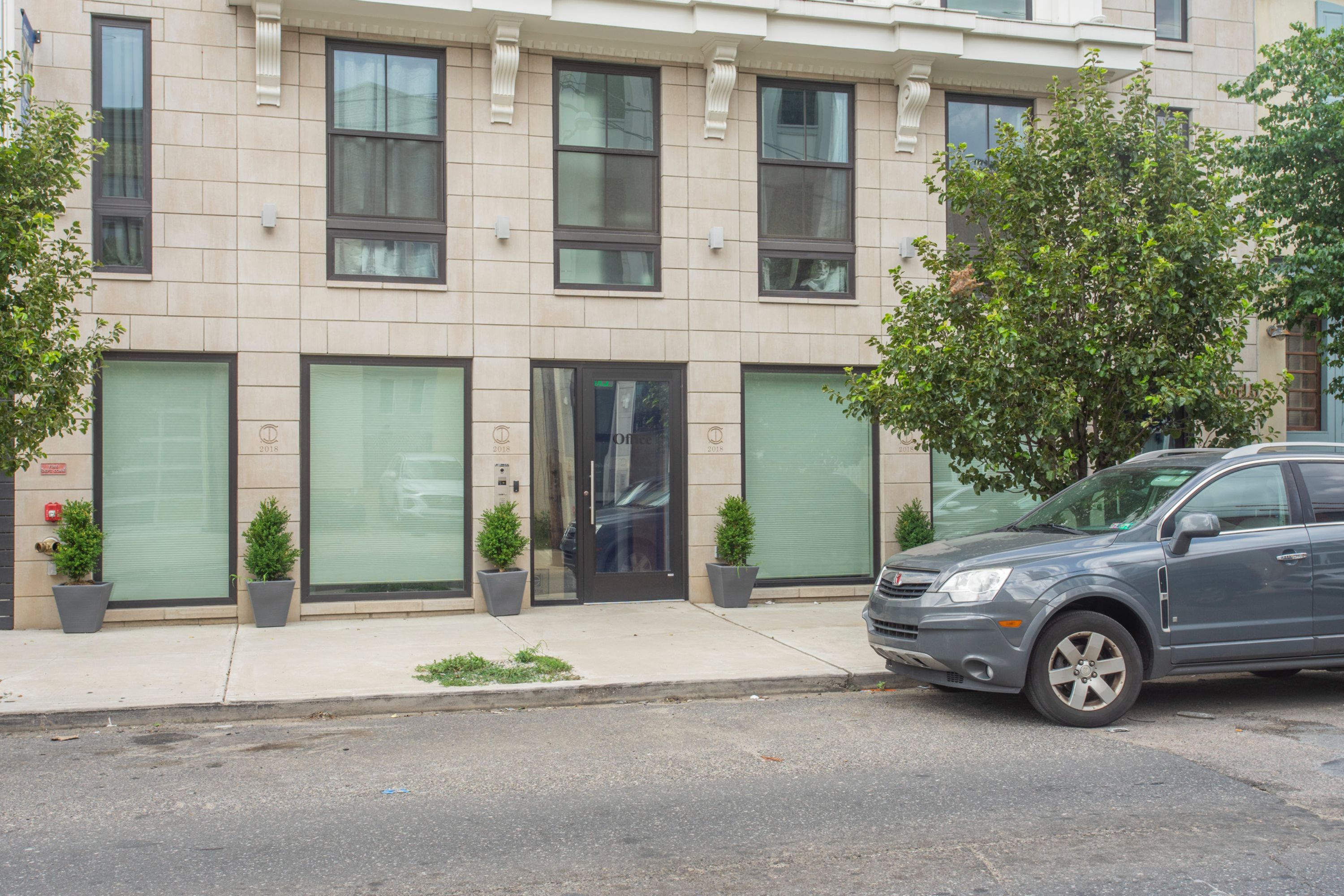 1533-39 PARRISH ST Unit 2F