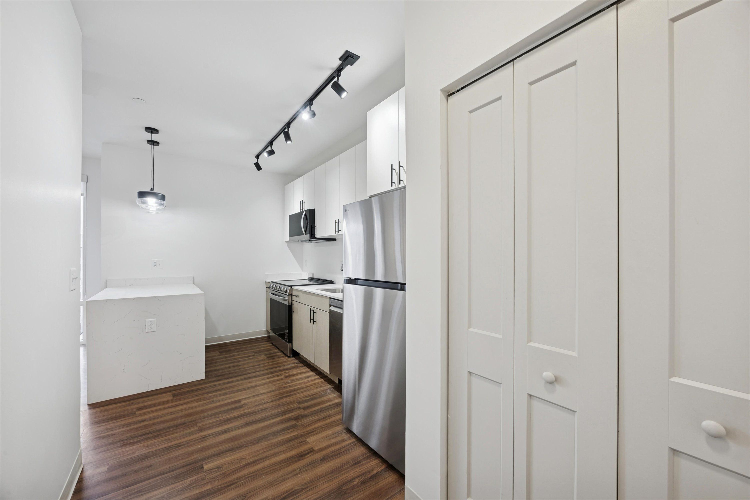 4240 Chestnut St Unit 412