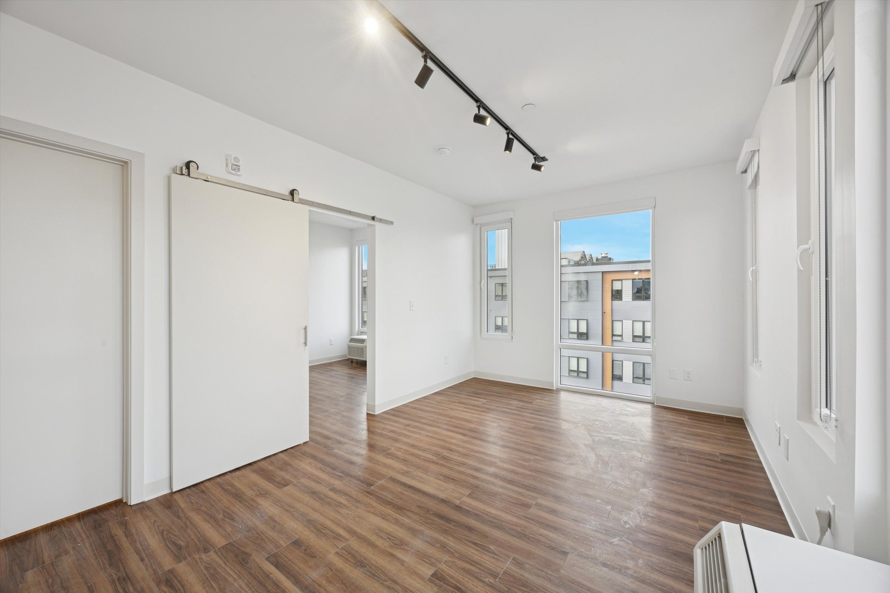 4240 Chestnut St Unit 423