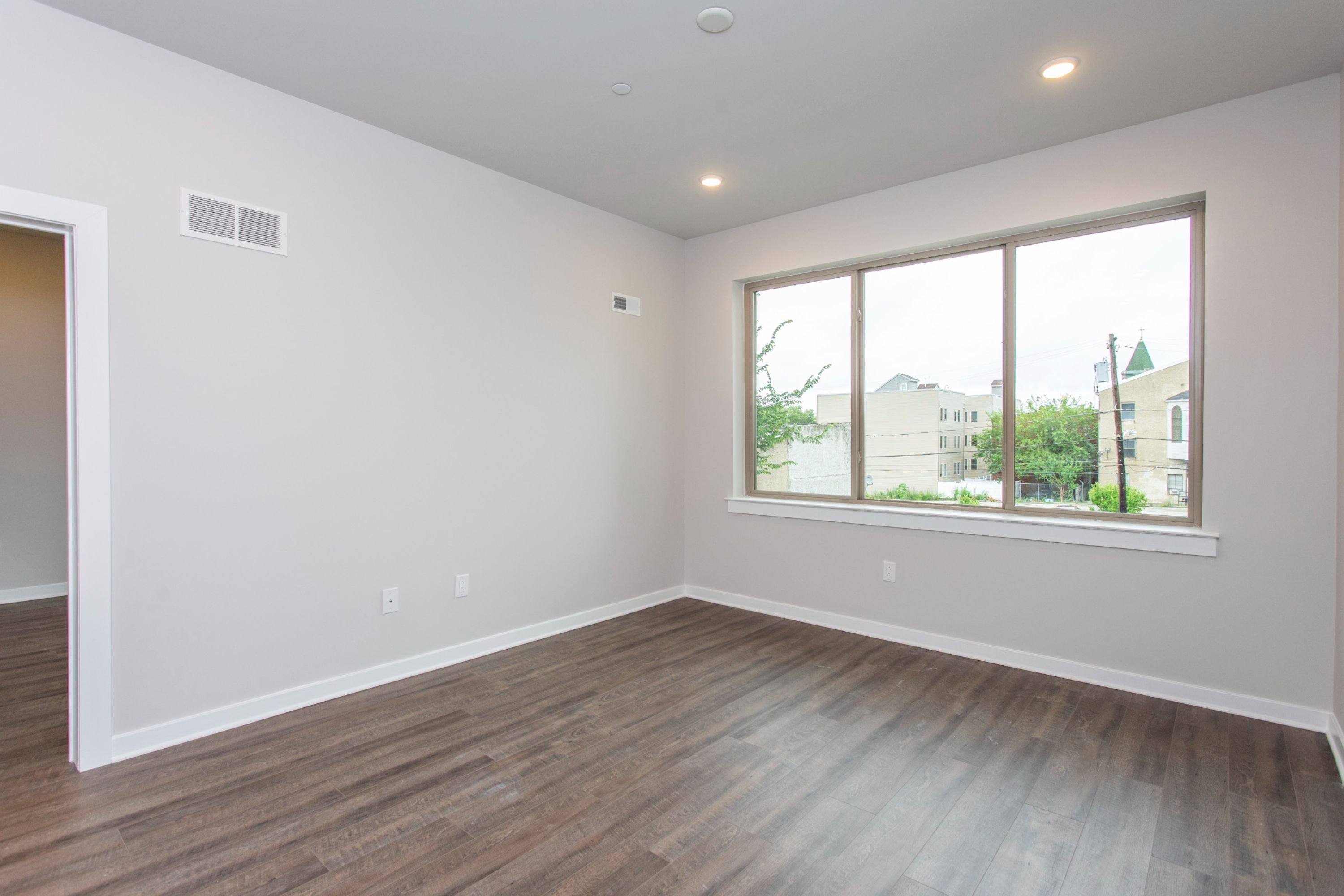 1227-29 N 7TH ST Unit 2E