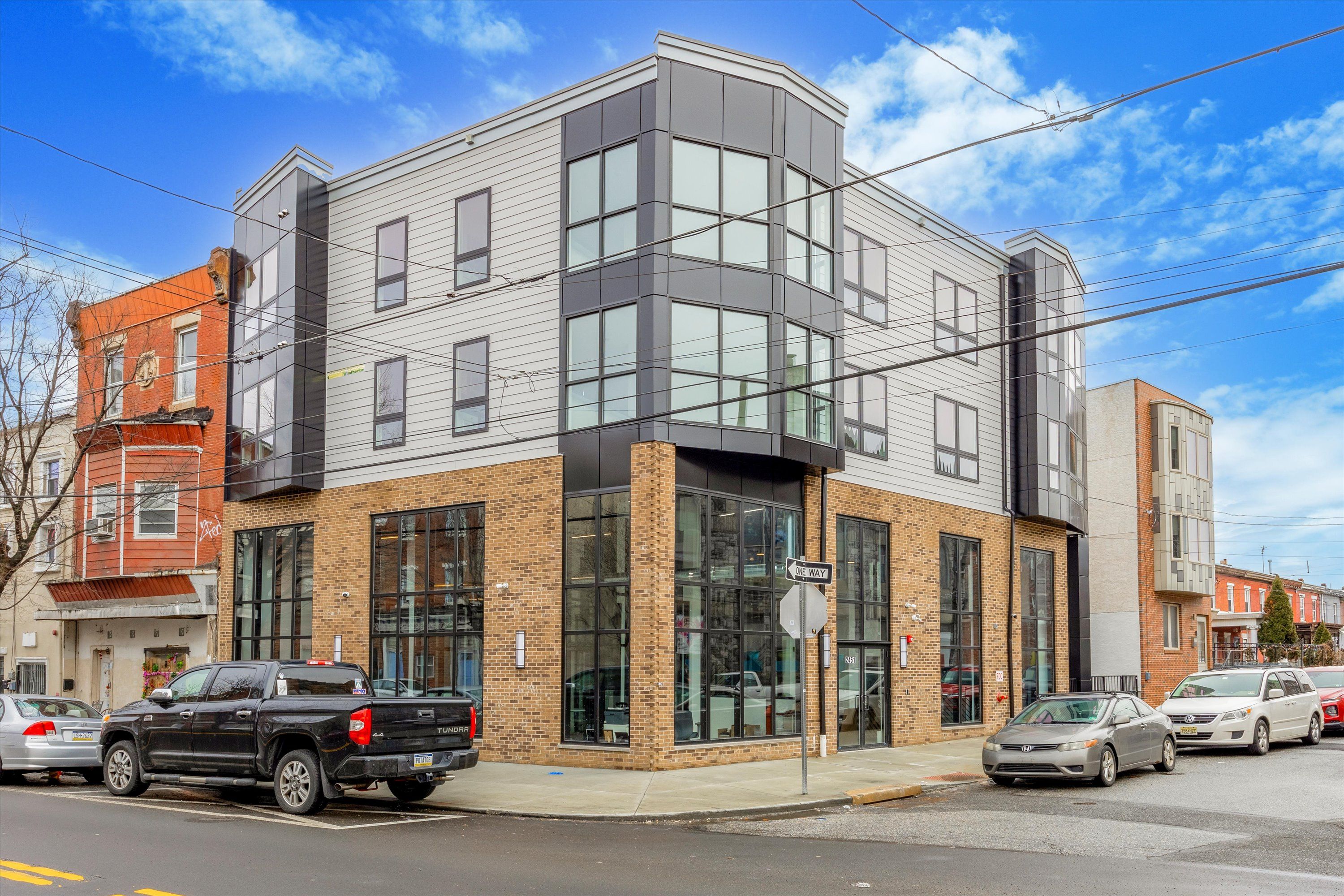 2451 FRANKFORD AVE Unit 203