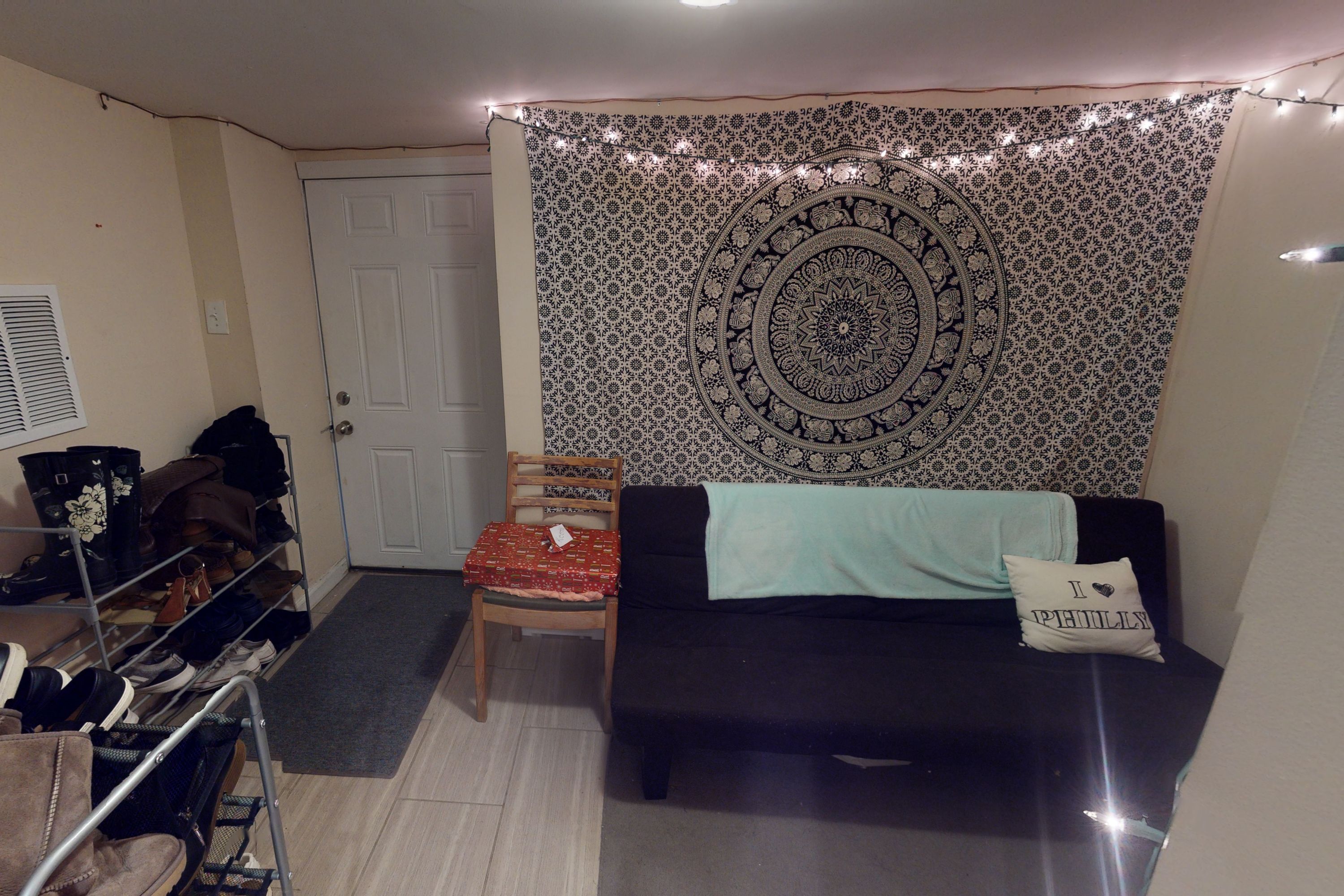 623 S 42nd St Unit Lower