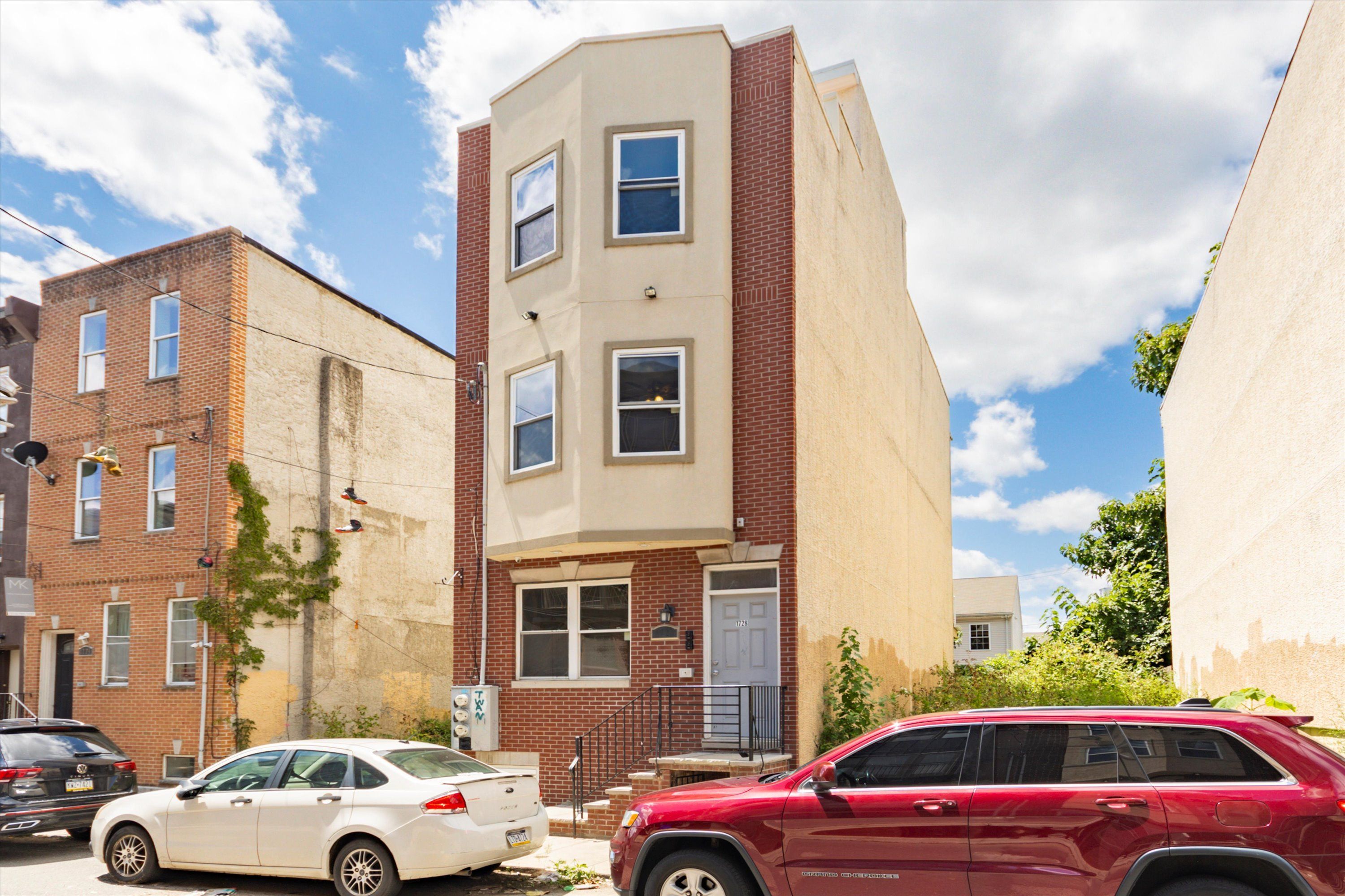 1728 N GRATZ ST Unit B