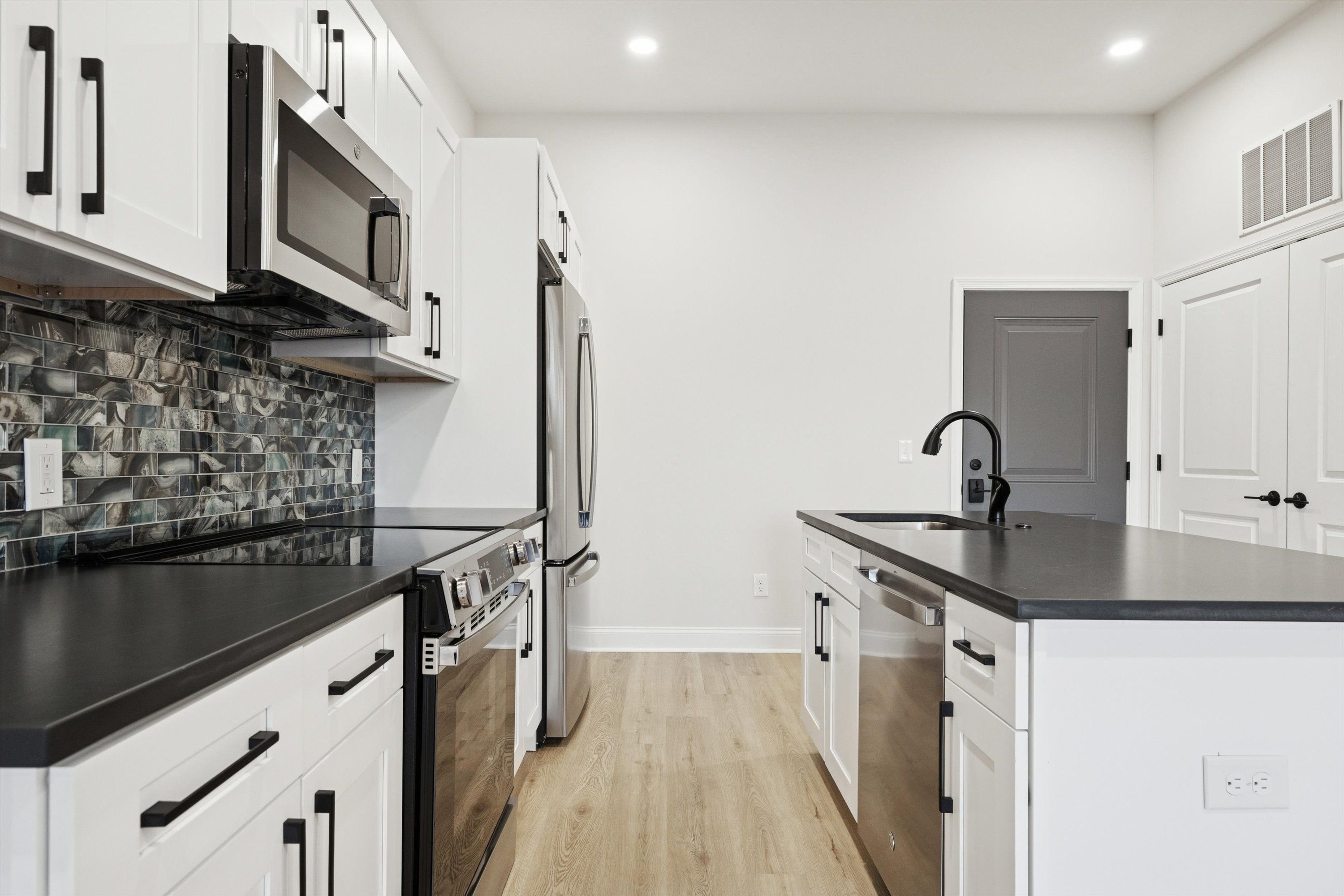 2153 E LEHIGH AVE Unit 312