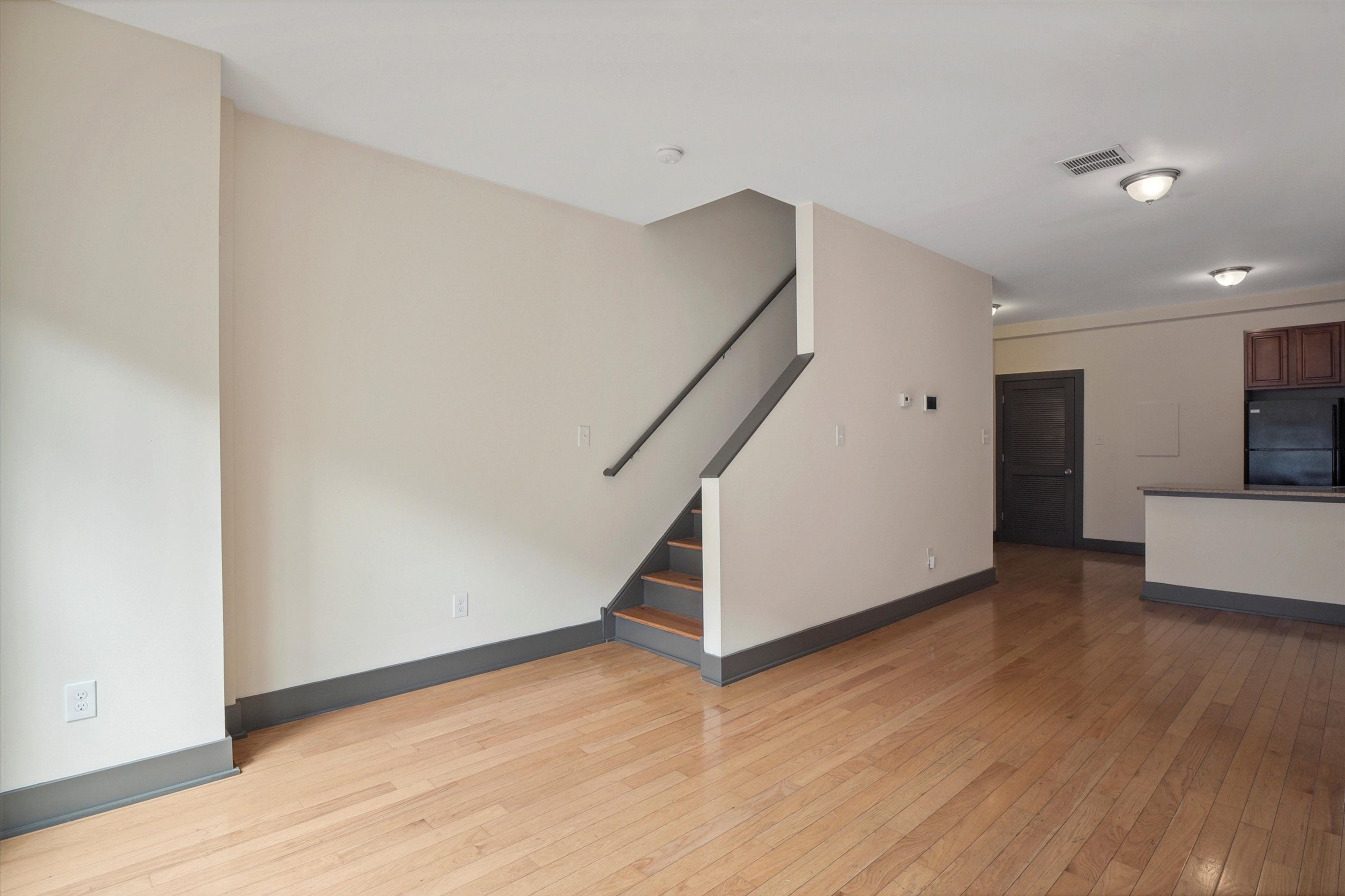1947 N GRATZ ST Unit 2