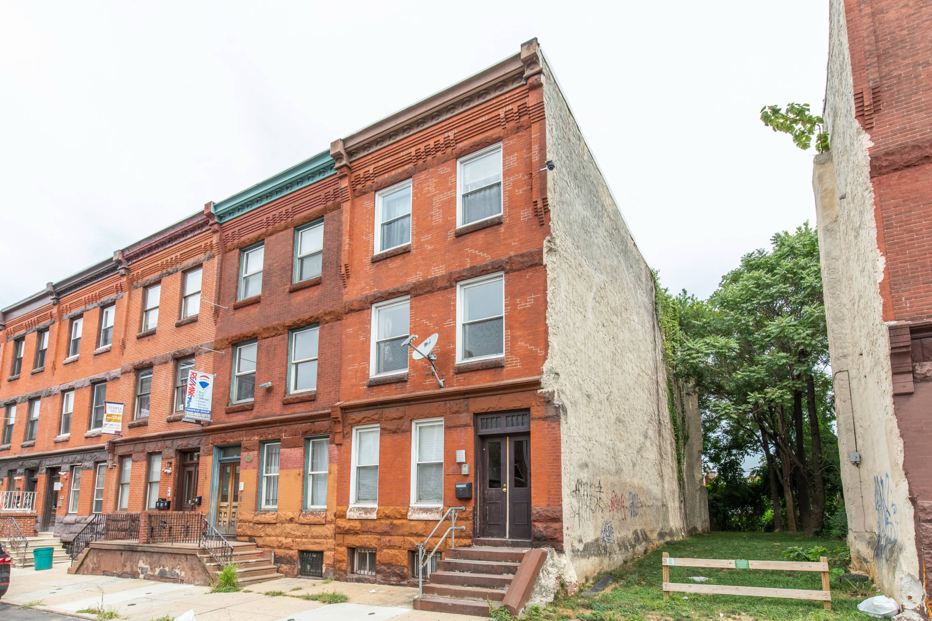 1619 DIAMOND ST Unit 2