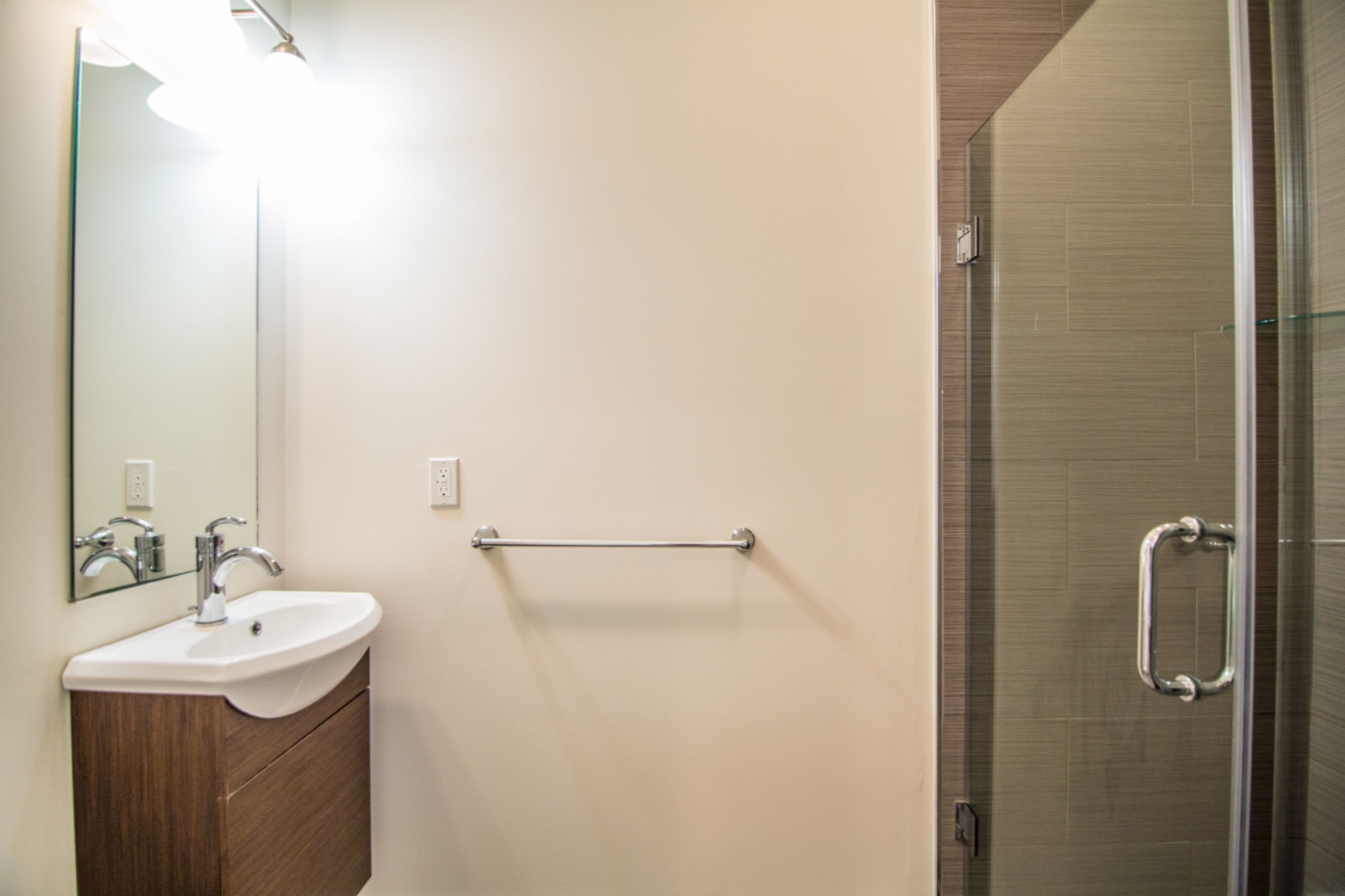 3842 LANCASTER AVE Unit 1